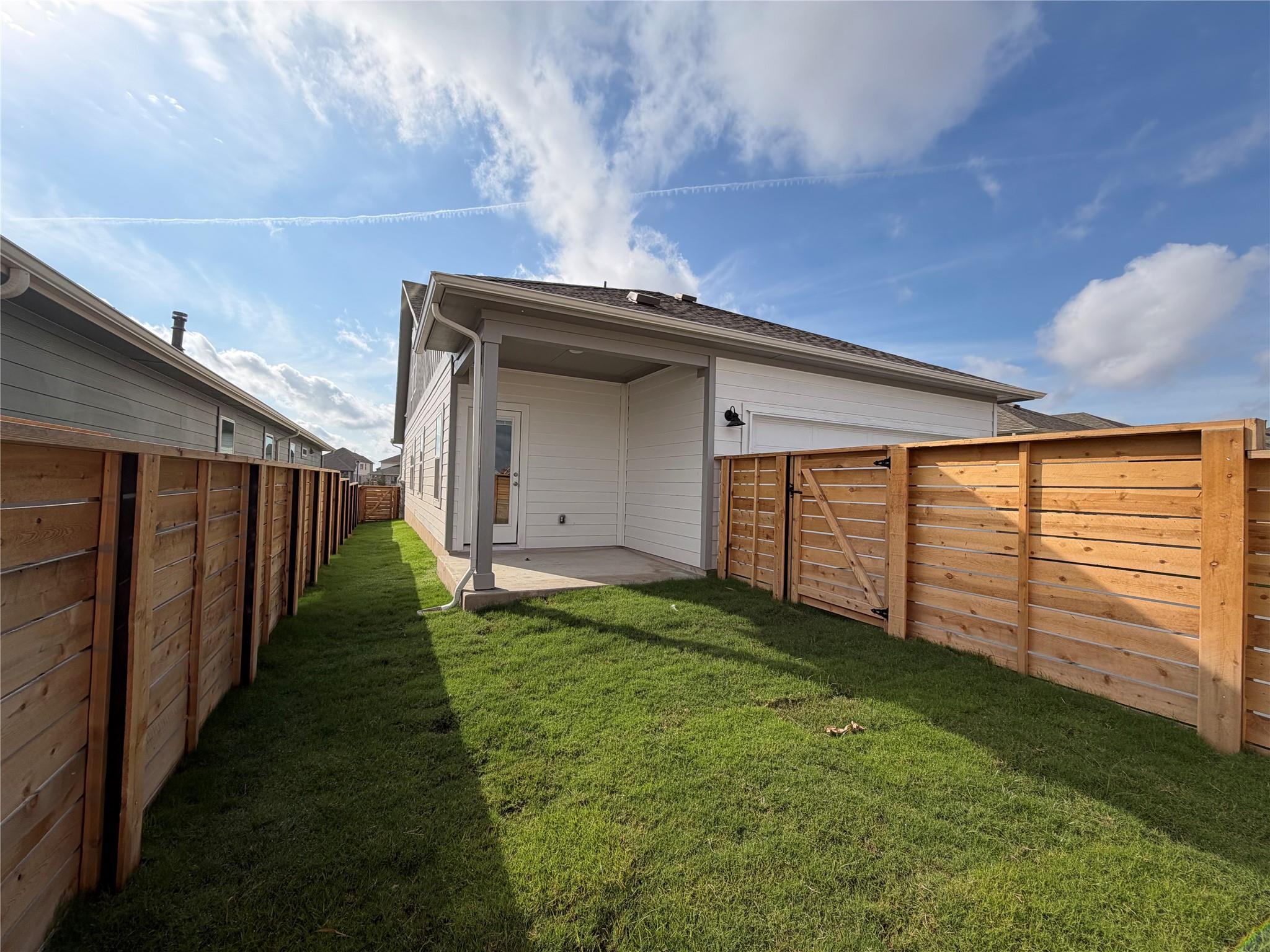 113 Rock Daisy Trl, Hutto, TX 78634