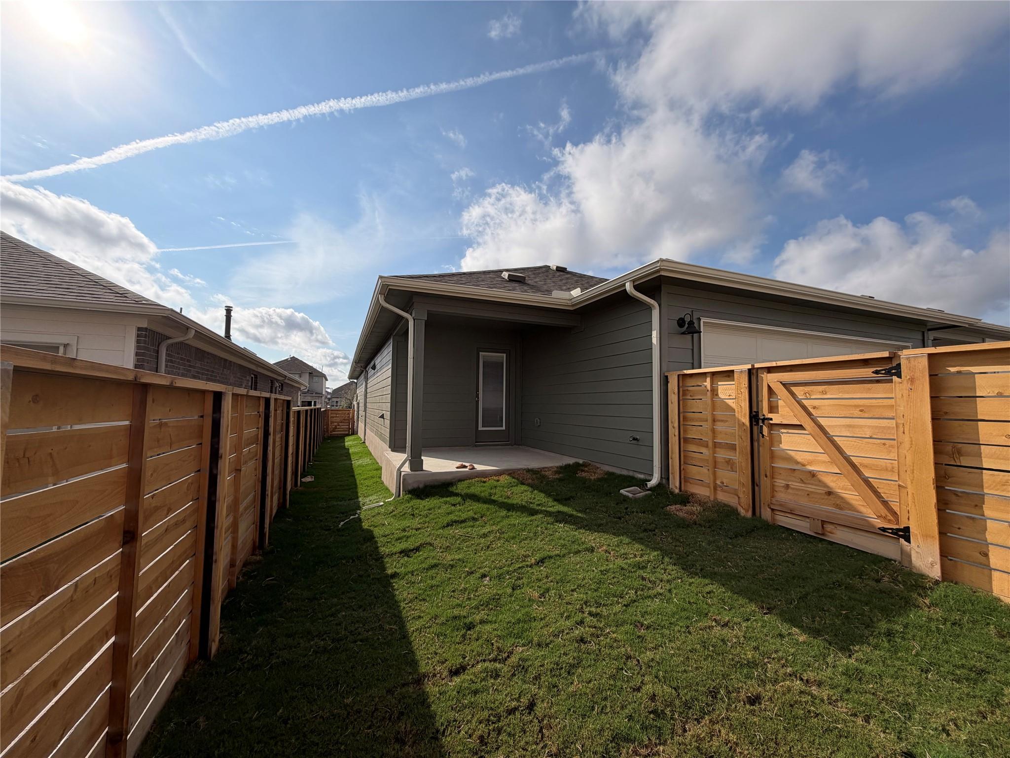 117 Rock Daisy Trl, Hutto, TX 78634