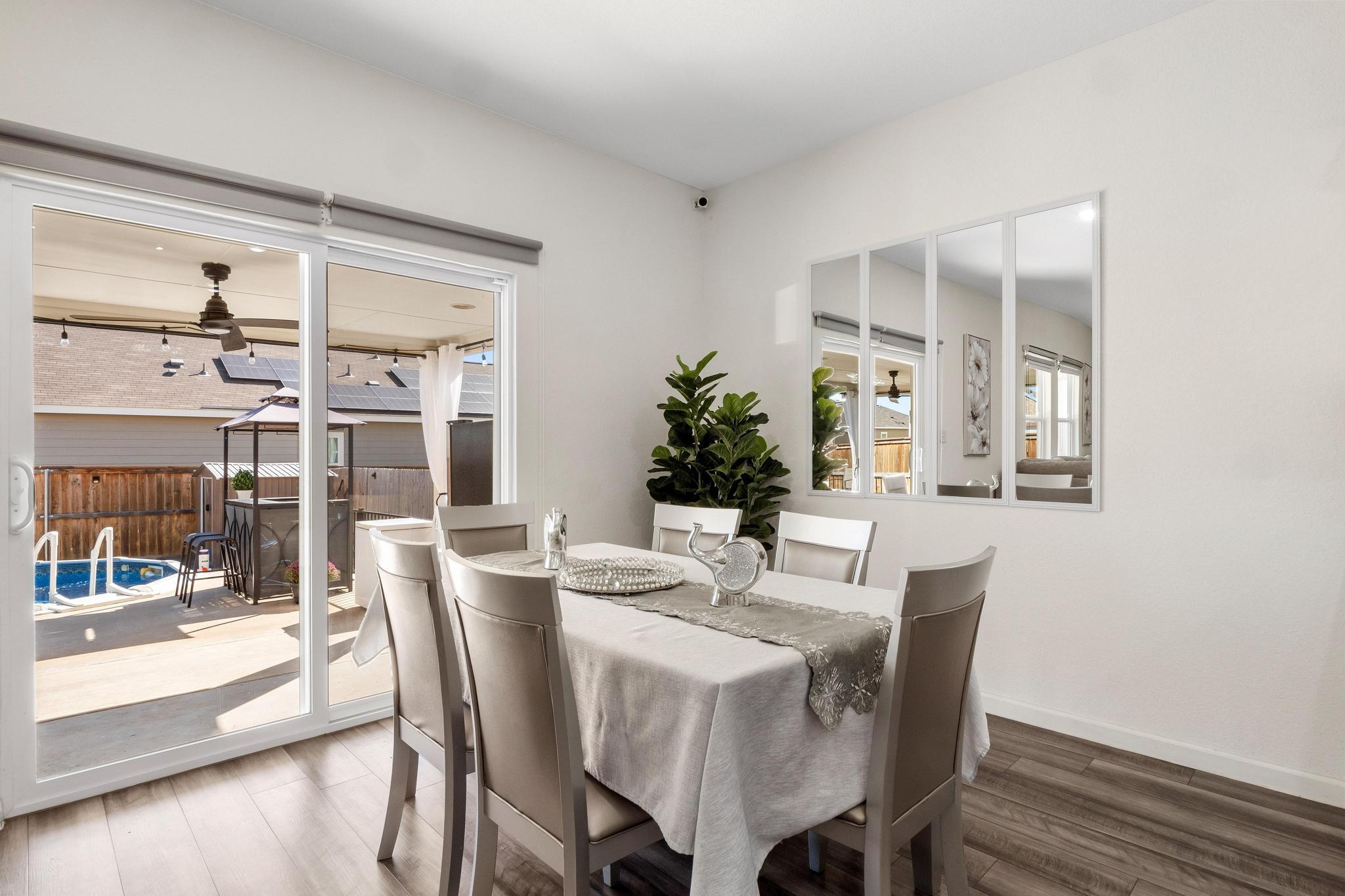 101 Magnum Force Dr, Jarrell, TX 76537