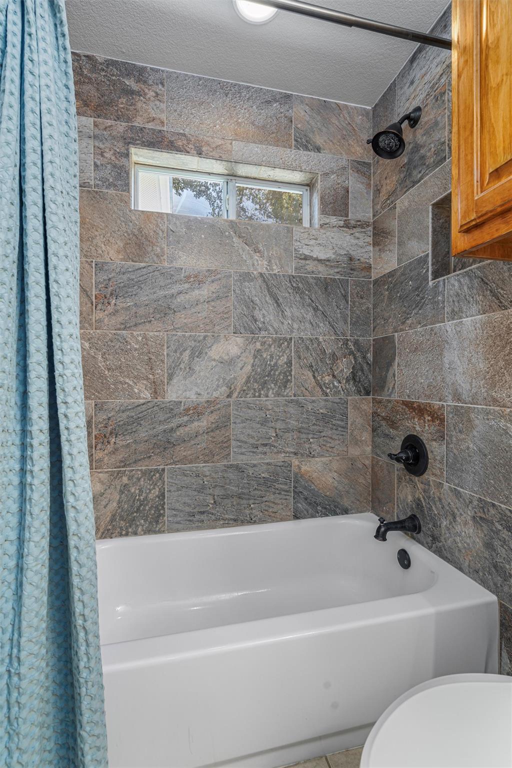 27 Deer Ridge Rd, Wimberley, TX 78676