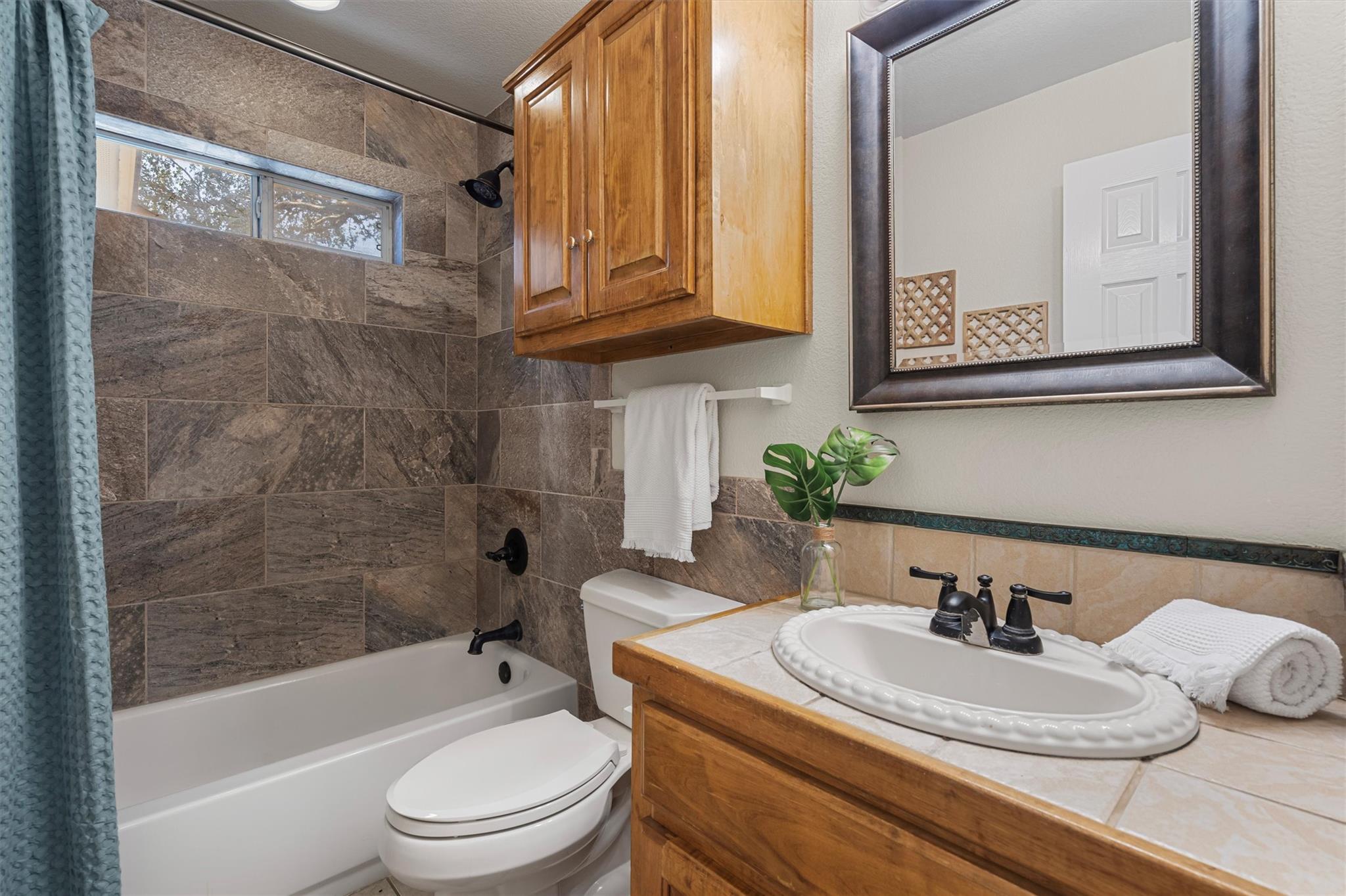 27 Deer Ridge Rd, Wimberley, TX 78676