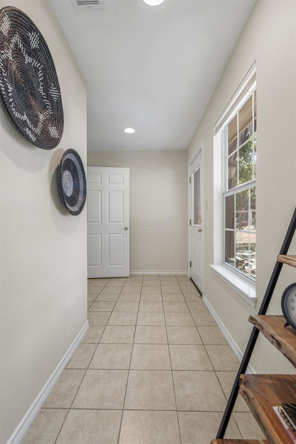 27 Deer Ridge Rd, Wimberley, TX 78676