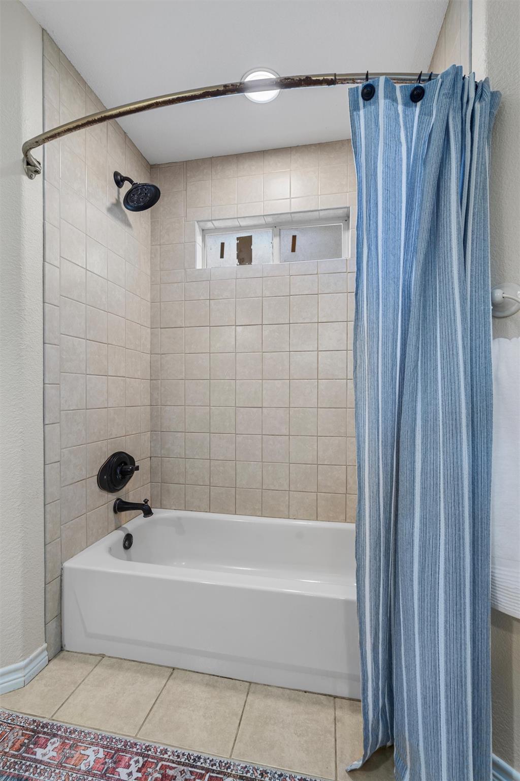 27 Deer Ridge Rd, Wimberley, TX 78676