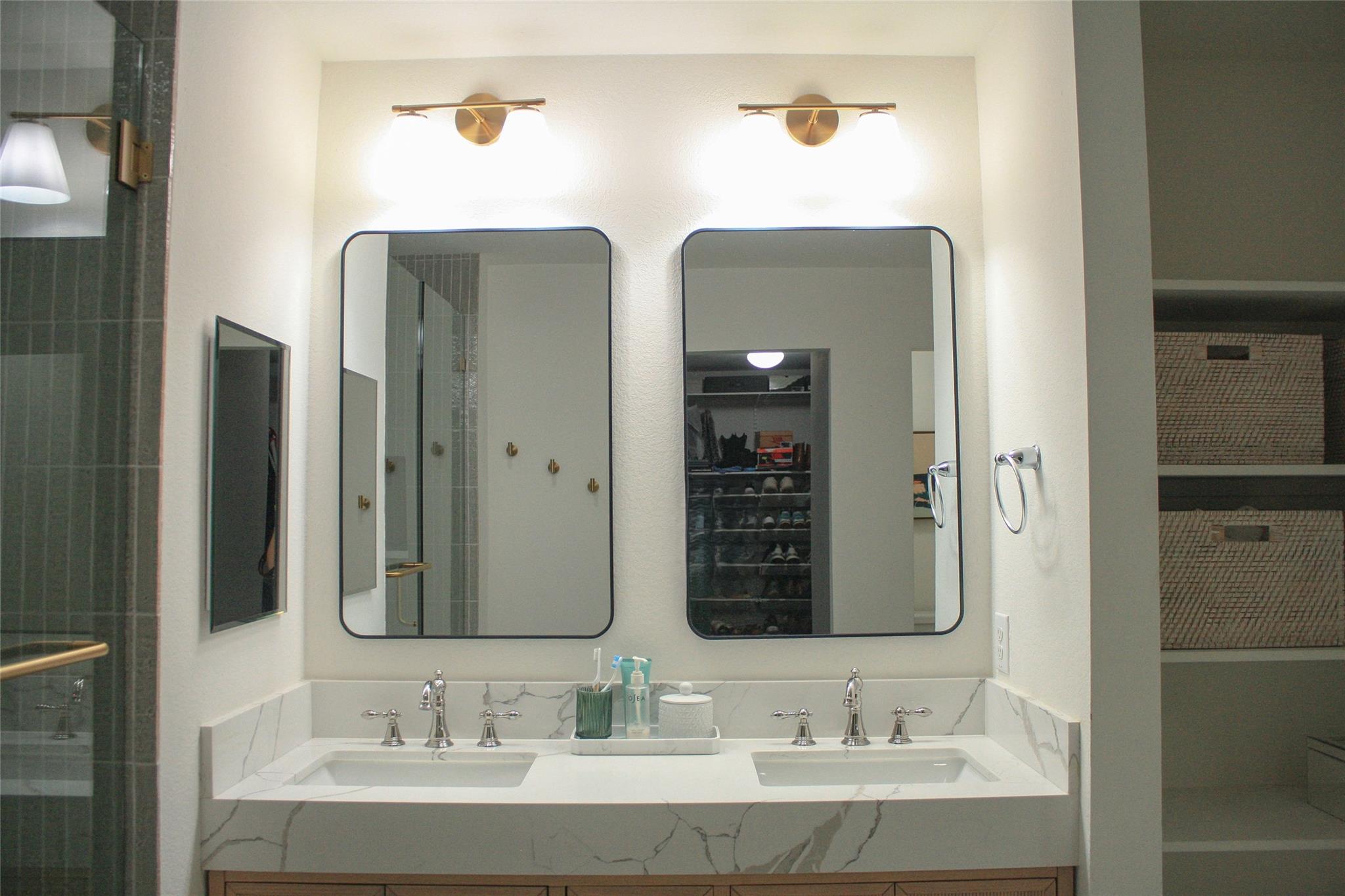 2209 Bettylou Ln, Austin, TX 78754