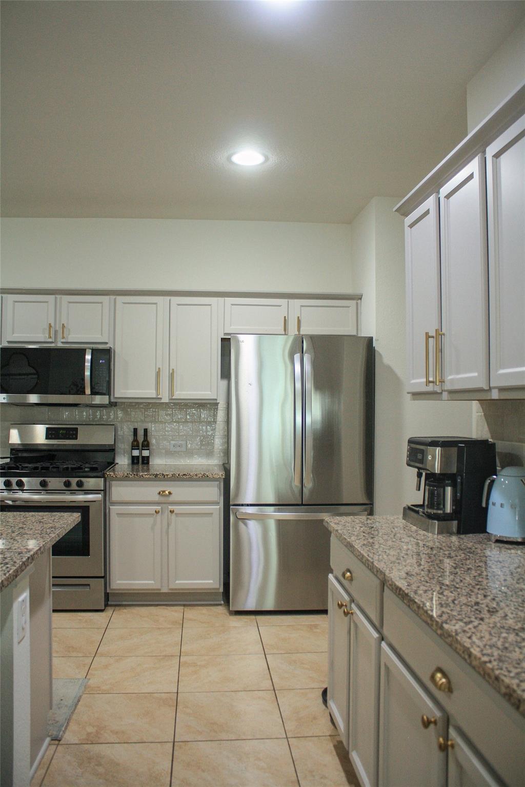 2209 Bettylou Ln, Austin, TX 78754