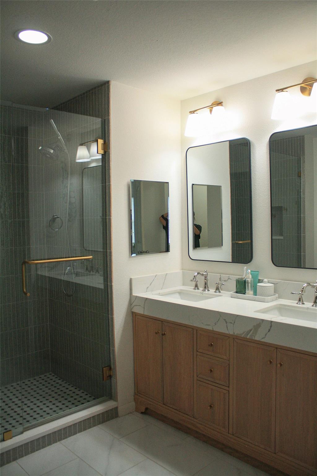 2209 Bettylou Ln, Austin, TX 78754