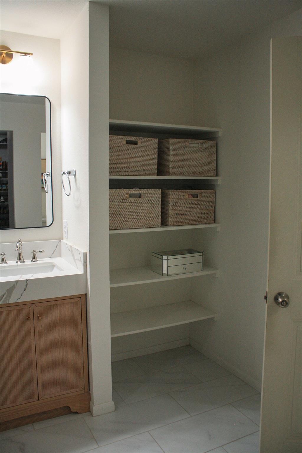 2209 Bettylou Ln, Austin, TX 78754