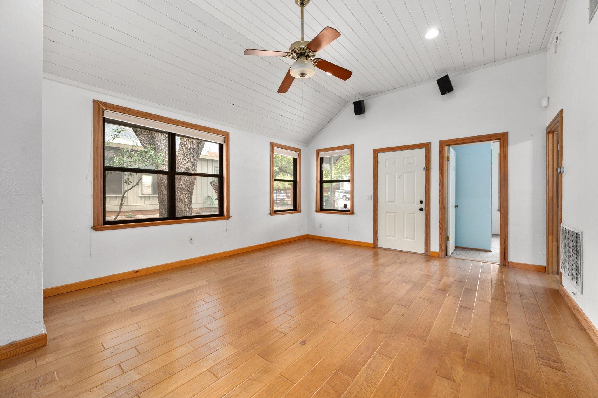 1811 Waterston Ave, Austin, TX 78703