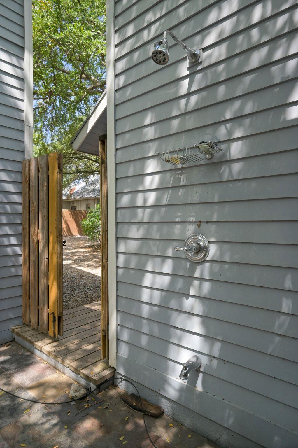 1811 Waterston Ave, Austin, TX 78703