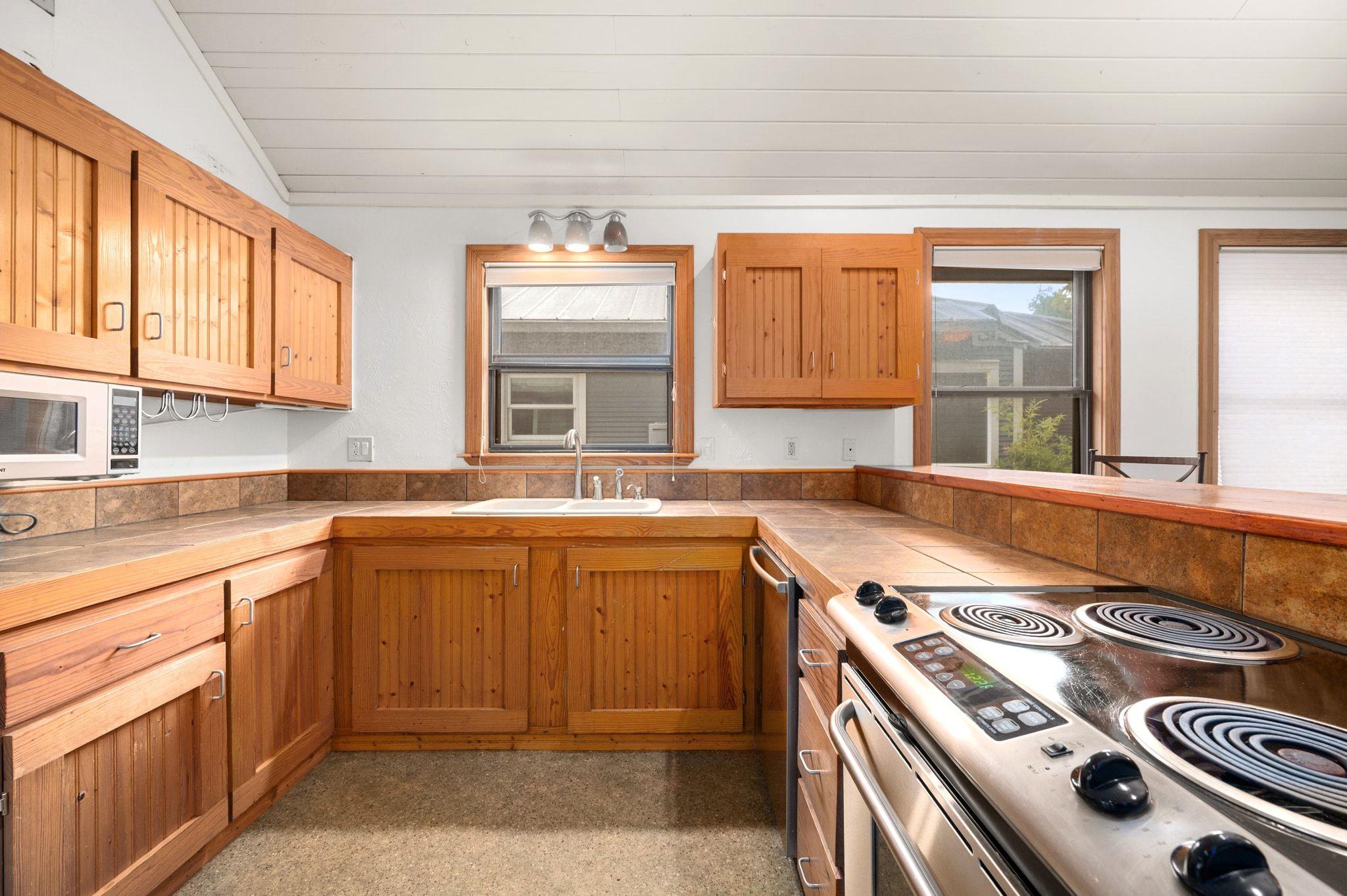 1811 Waterston Ave, Austin, TX 78703