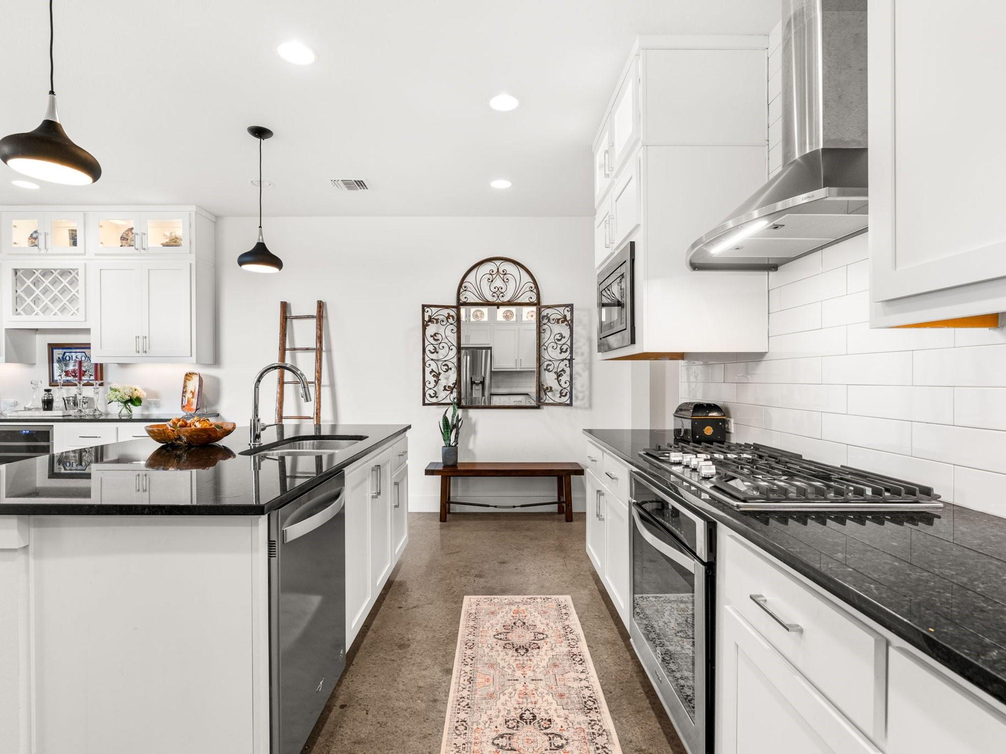 3711 Garden Villa Ln # A, Austin, TX 78704