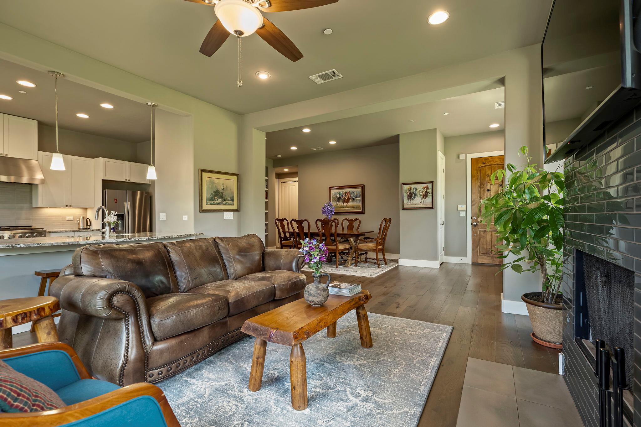 8200 Southwest Pkwy # 306, Austin, TX 78735