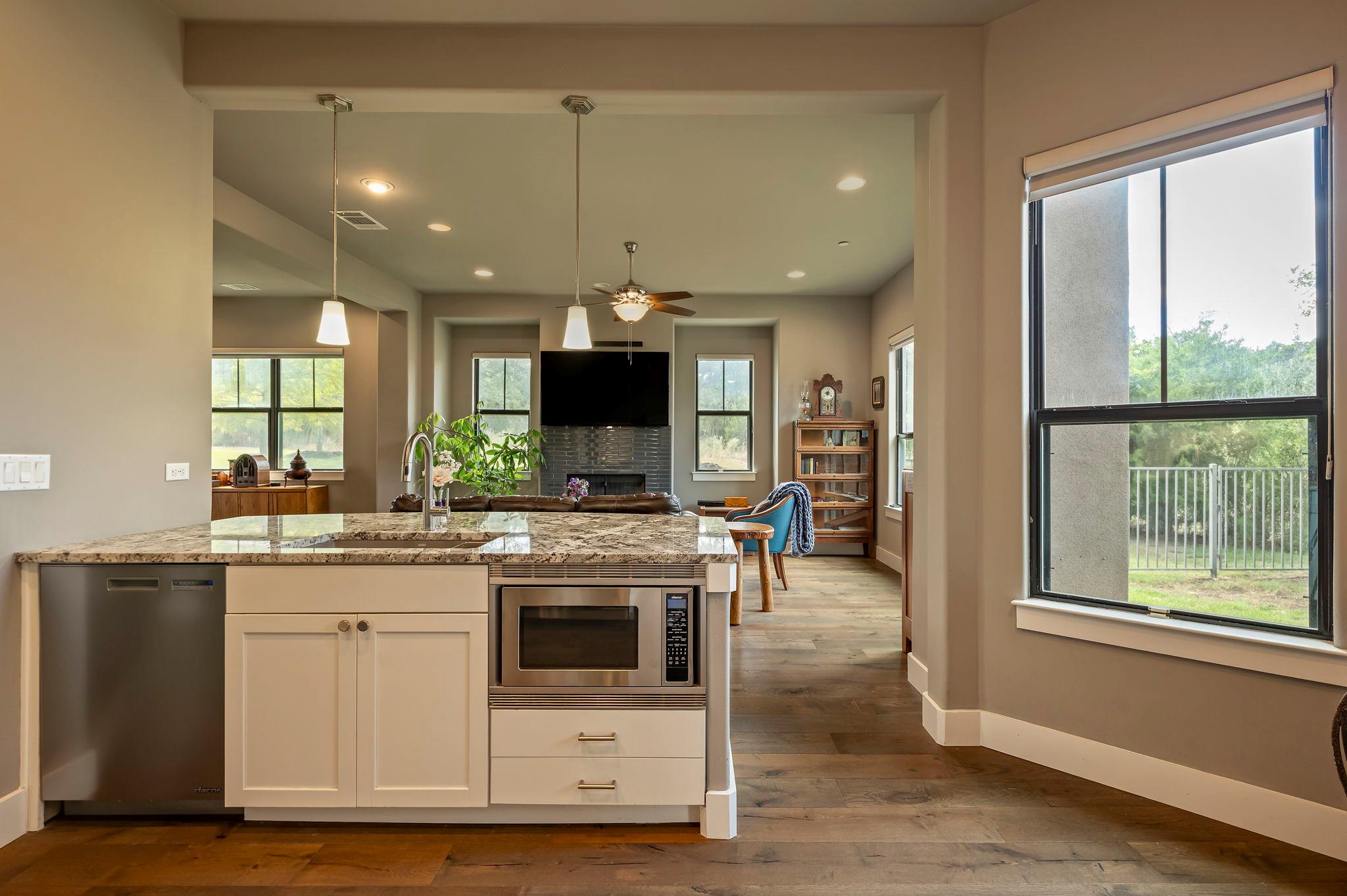 8200 Southwest Pkwy # 306, Austin, TX 78735