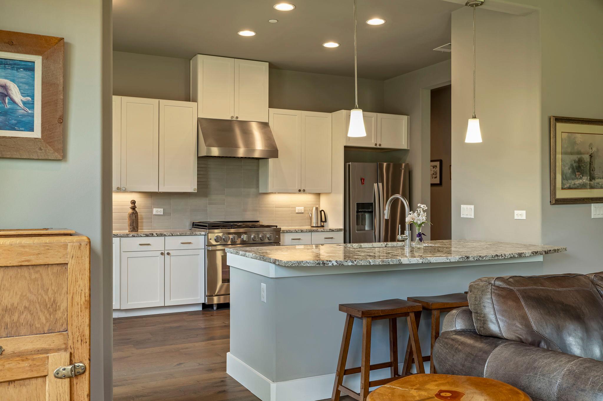 8200 Southwest Pkwy # 306, Austin, TX 78735