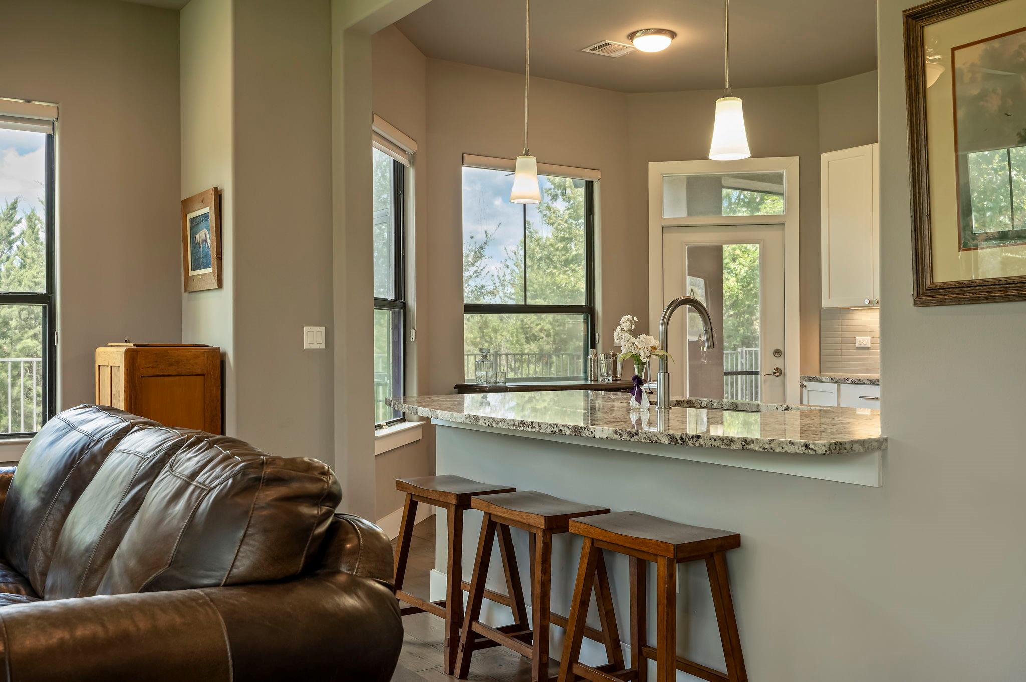 8200 Southwest Pkwy # 306, Austin, TX 78735