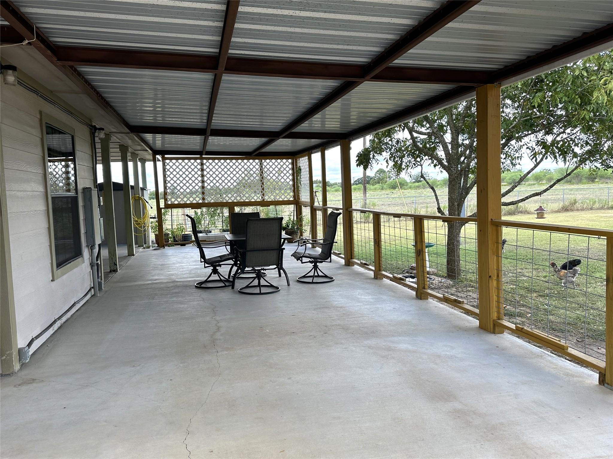 420 Farm to Market 609, La Grange, TX 78945