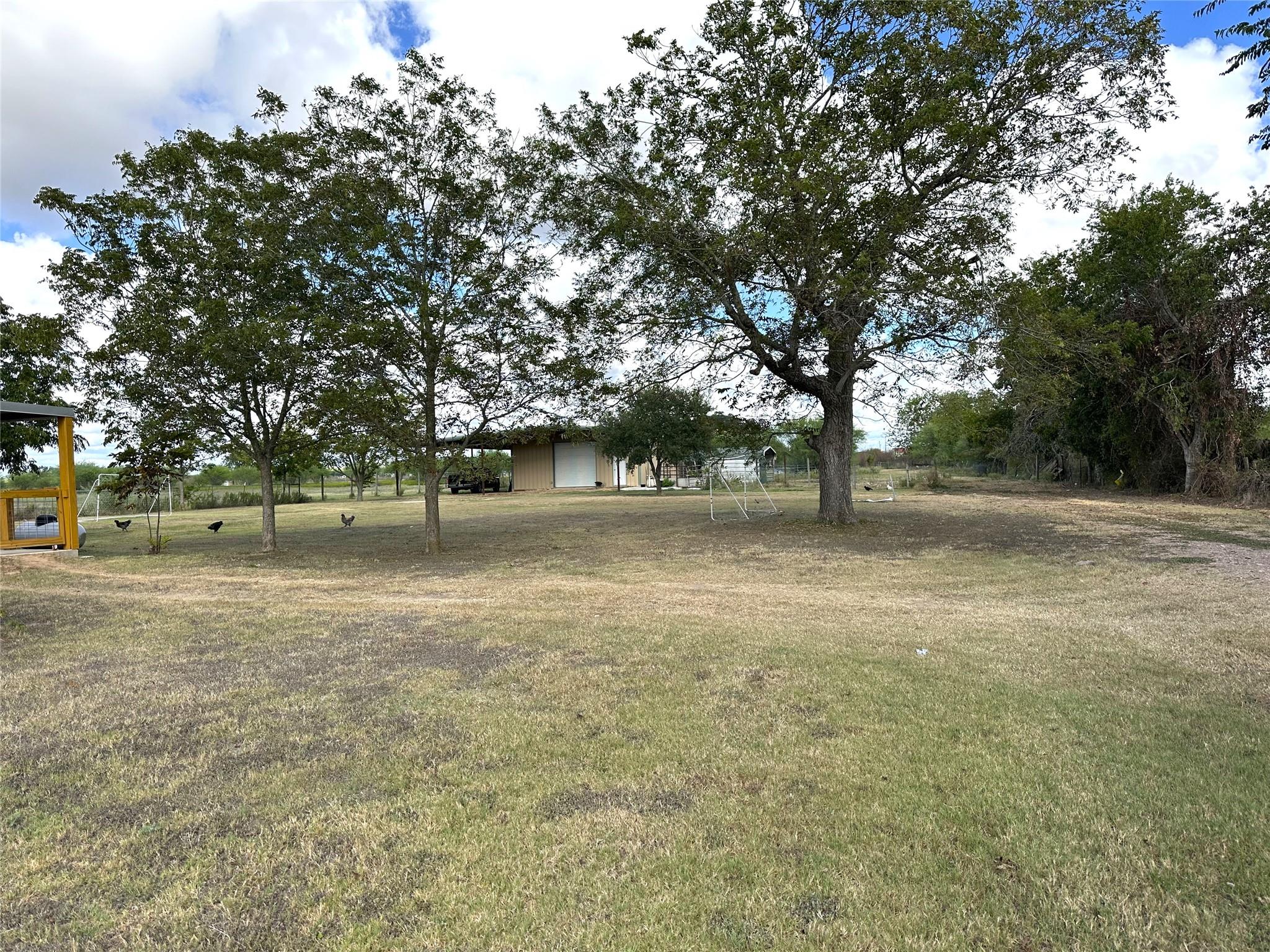 420 Farm to Market 609, La Grange, TX 78945