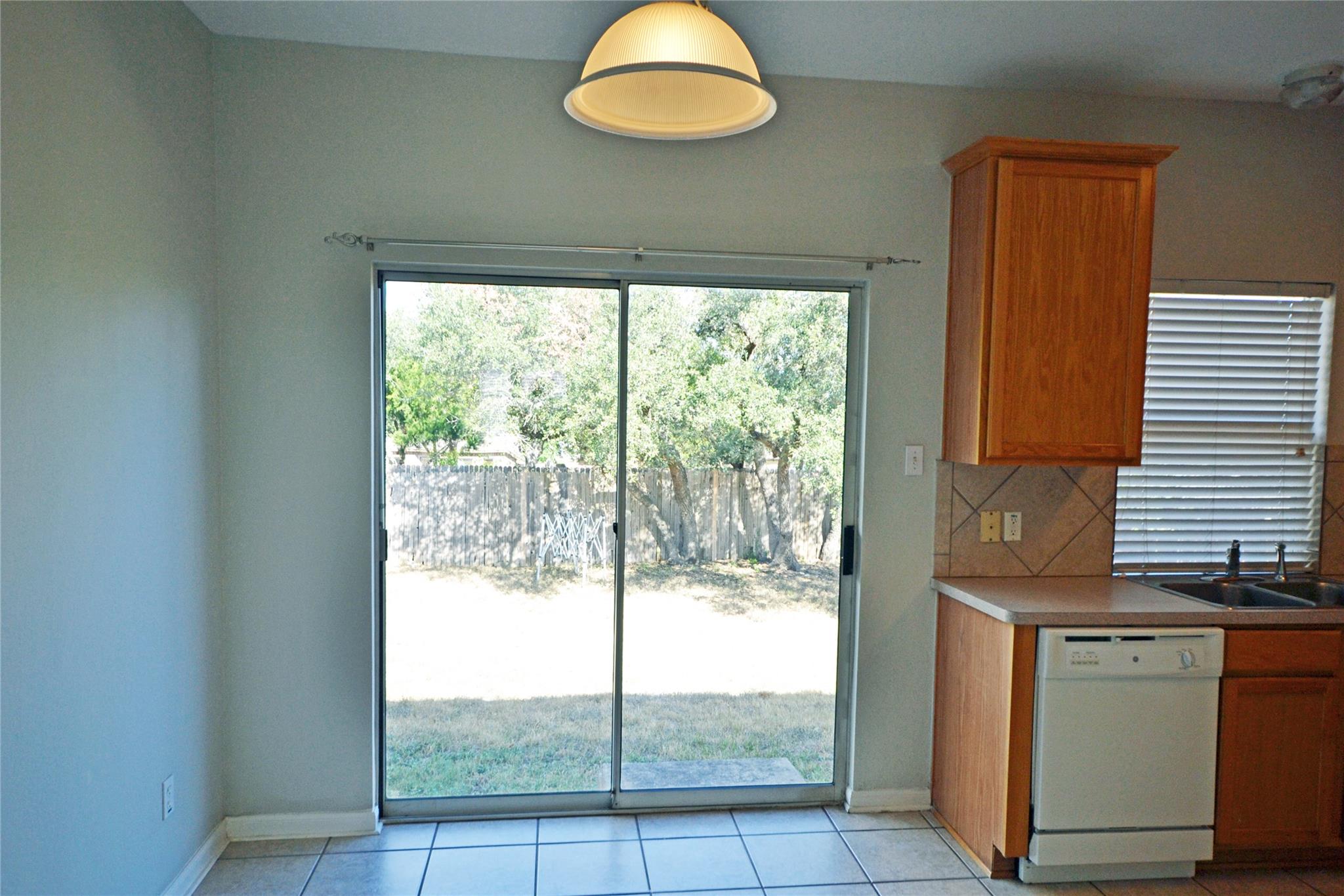 1501 Encino Dr, Leander, TX 78641