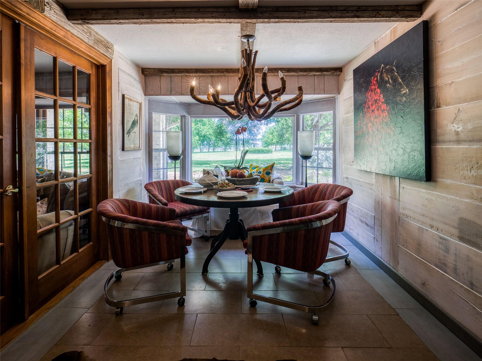 2105 N N State Highway 237, Round Top, TX 78954