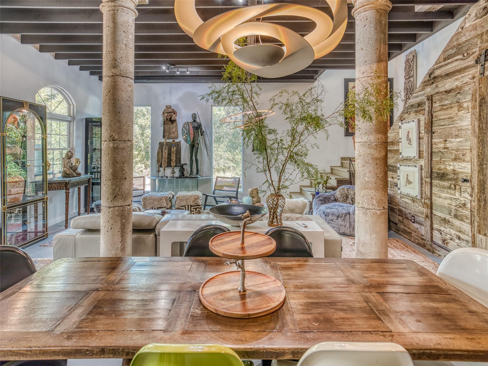 2105 N N State Highway 237, Round Top, TX 78954