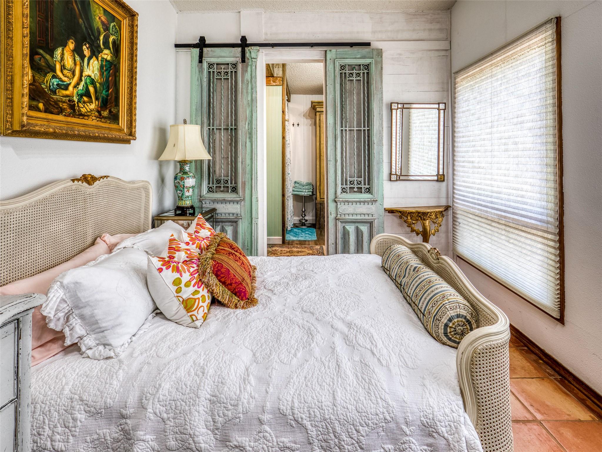 2105 N N State Highway 237, Round Top, TX 78954