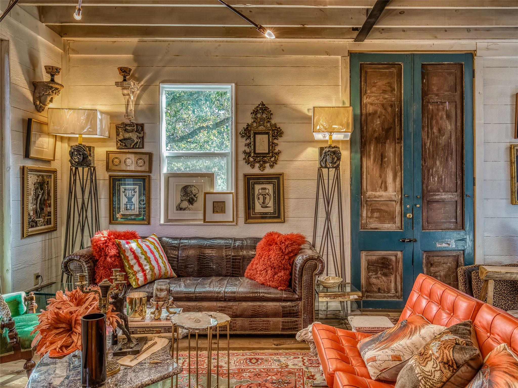 2105 N N State Highway 237, Round Top, TX 78954