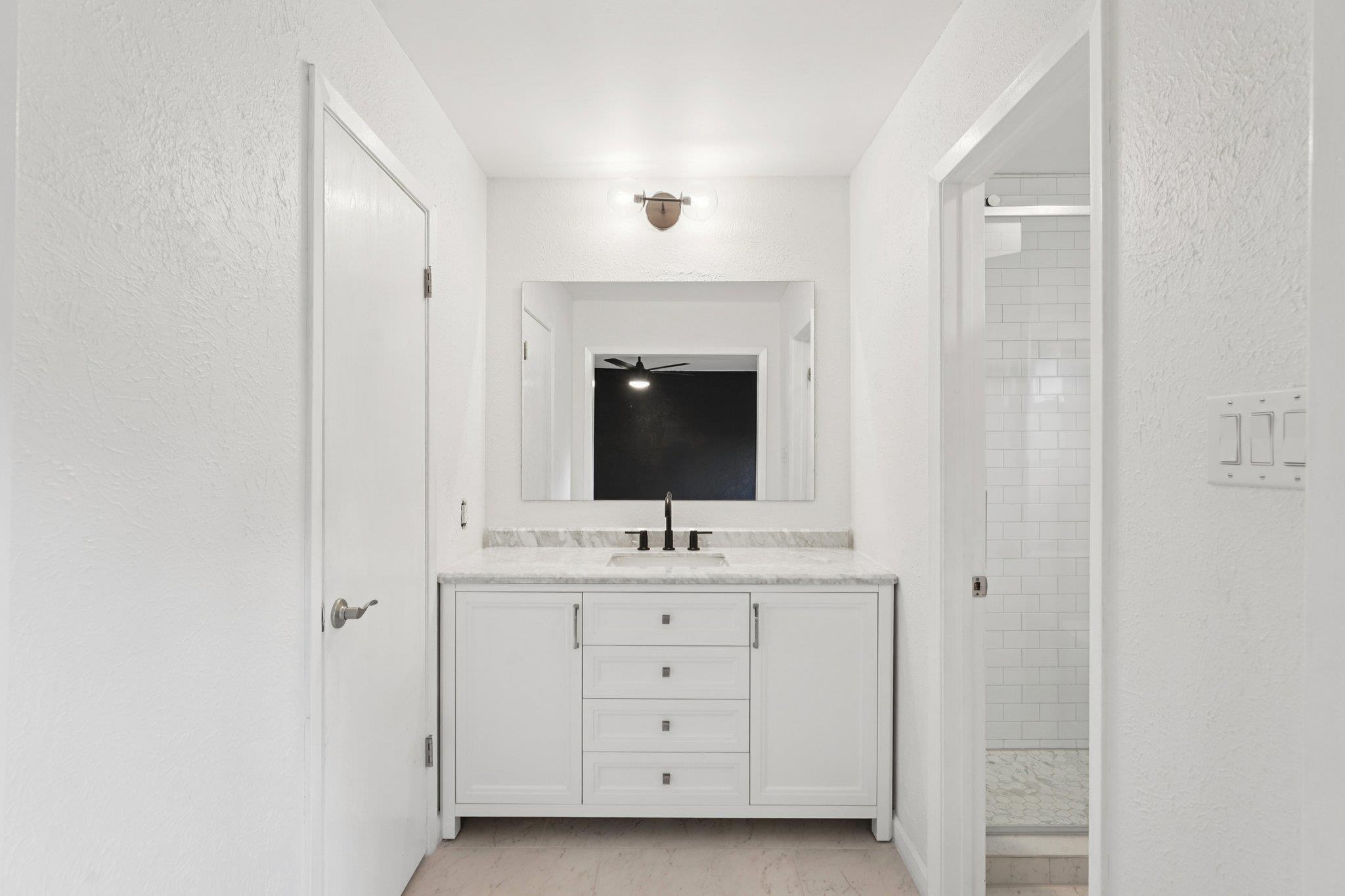 10229 Missel Thrush Dr, Austin, TX 78750