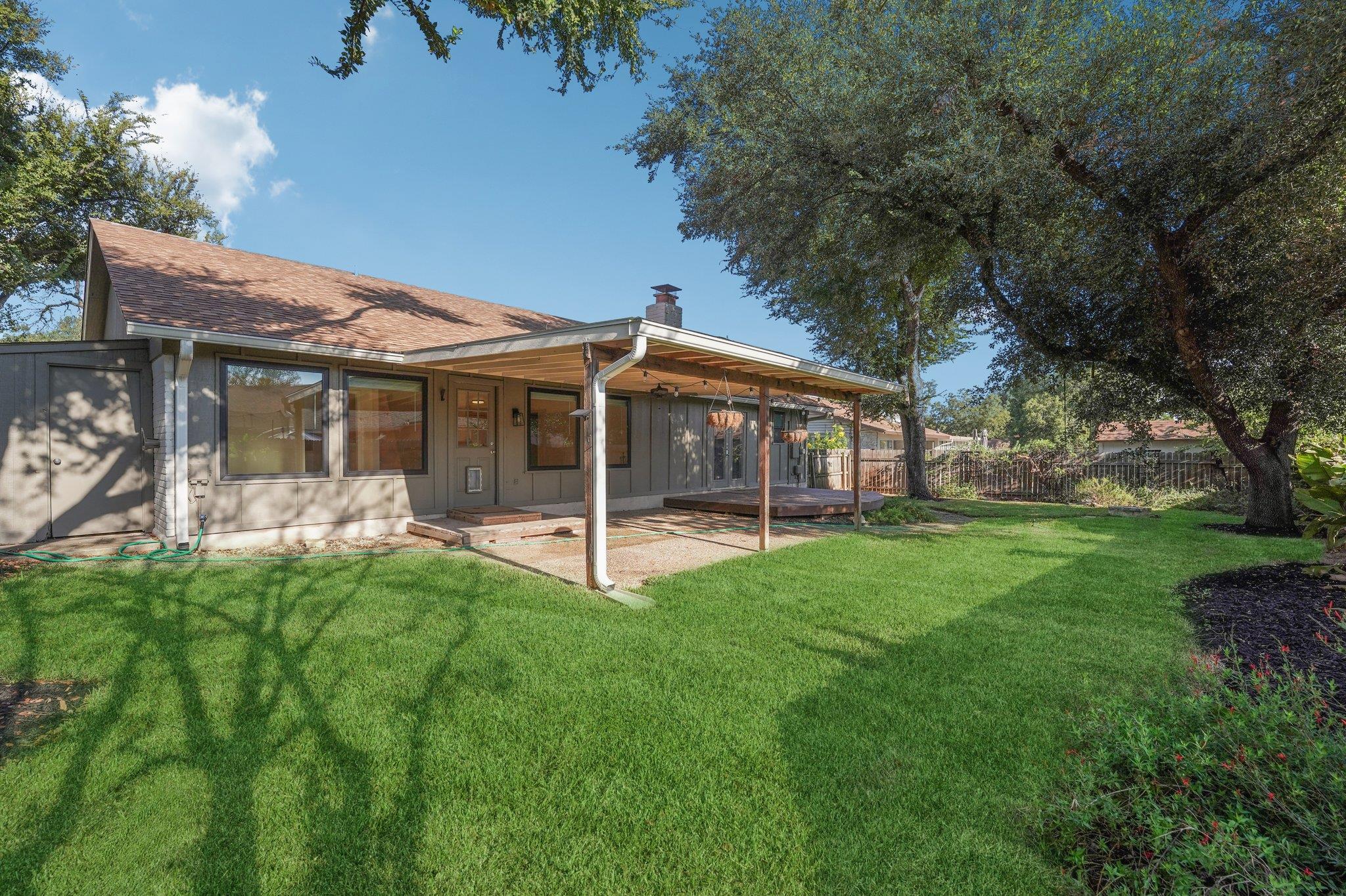 10229 Missel Thrush Dr, Austin, TX 78750