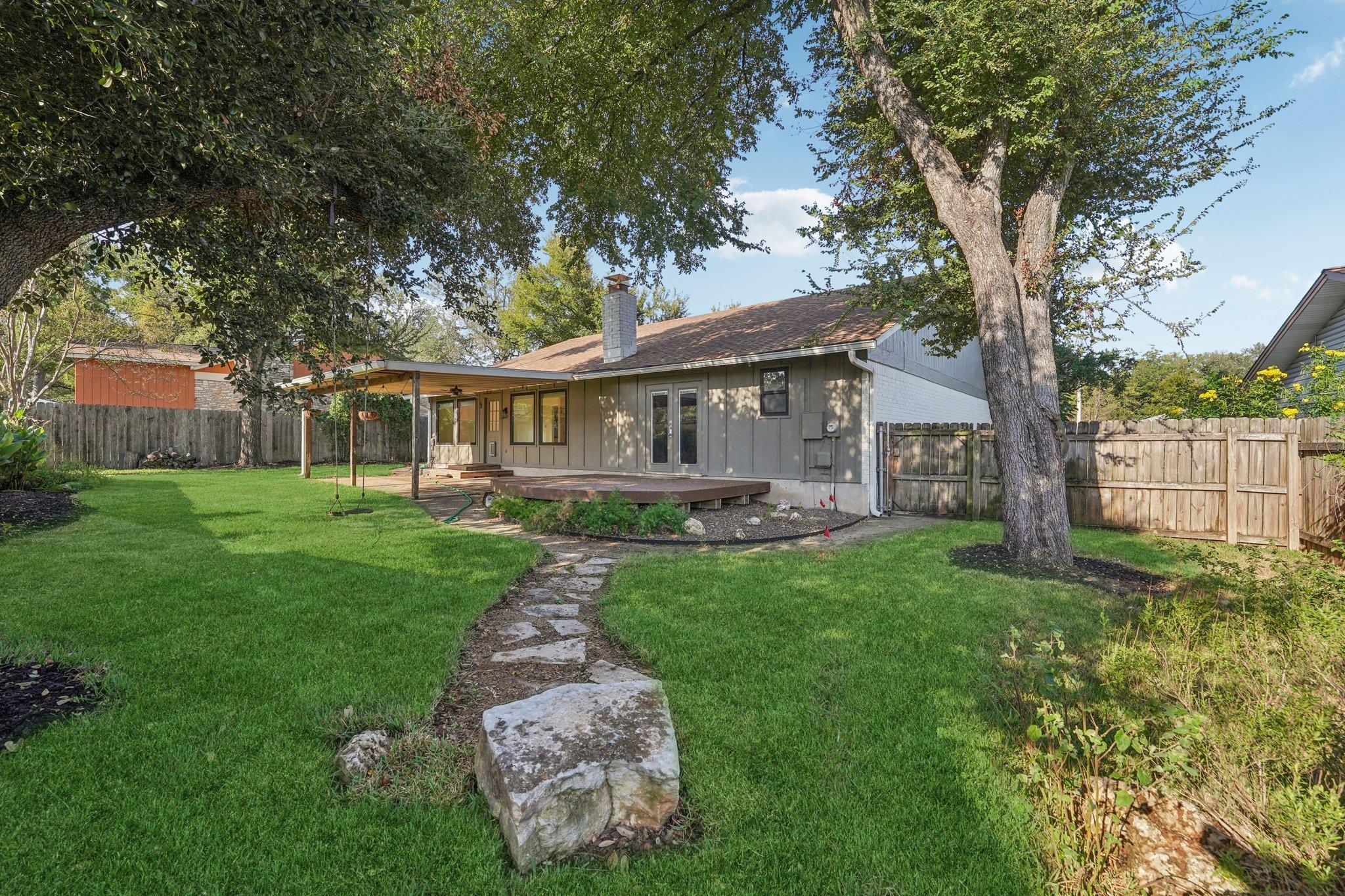 10229 Missel Thrush Dr, Austin, TX 78750