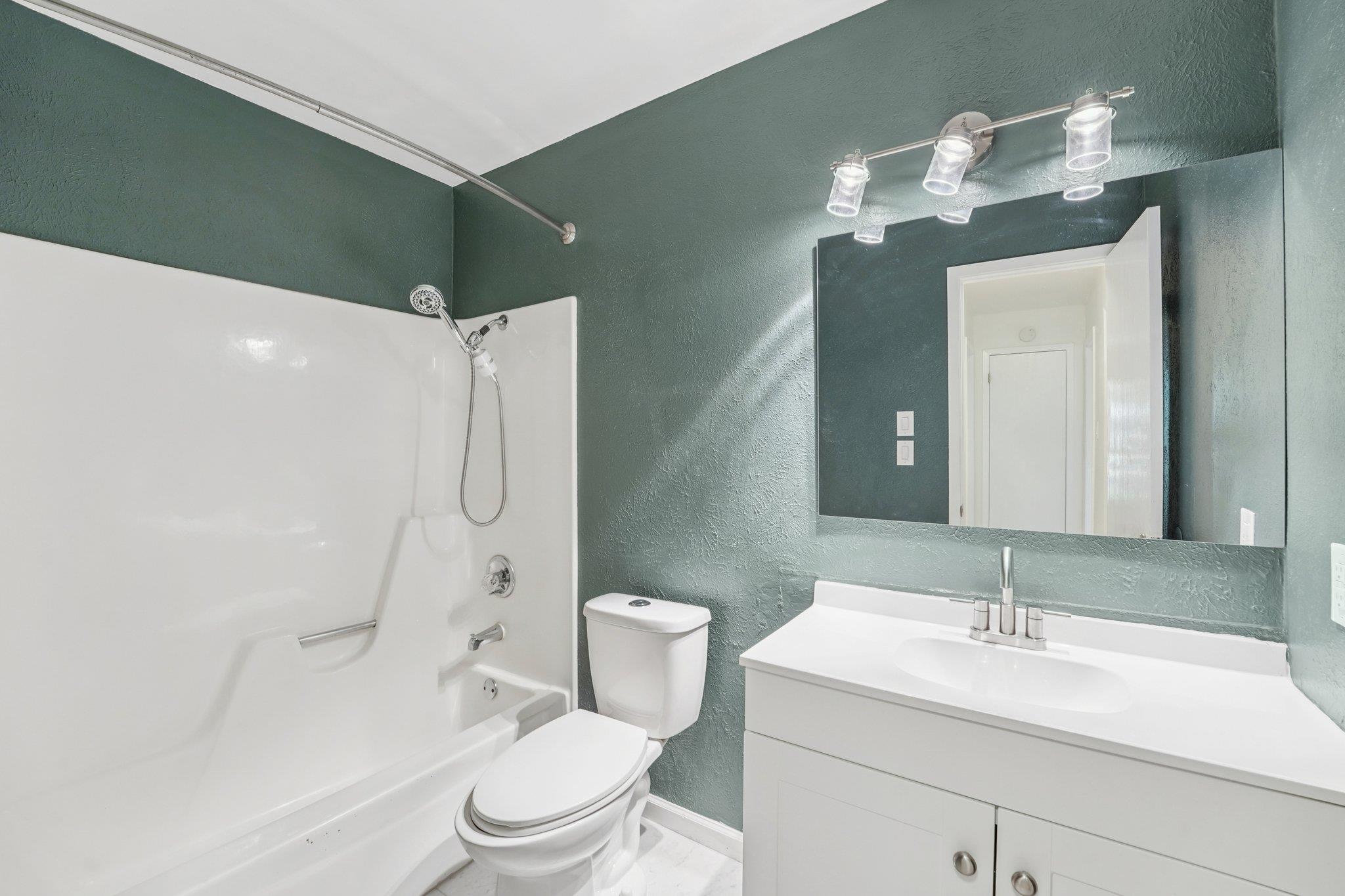 10229 Missel Thrush Dr, Austin, TX 78750