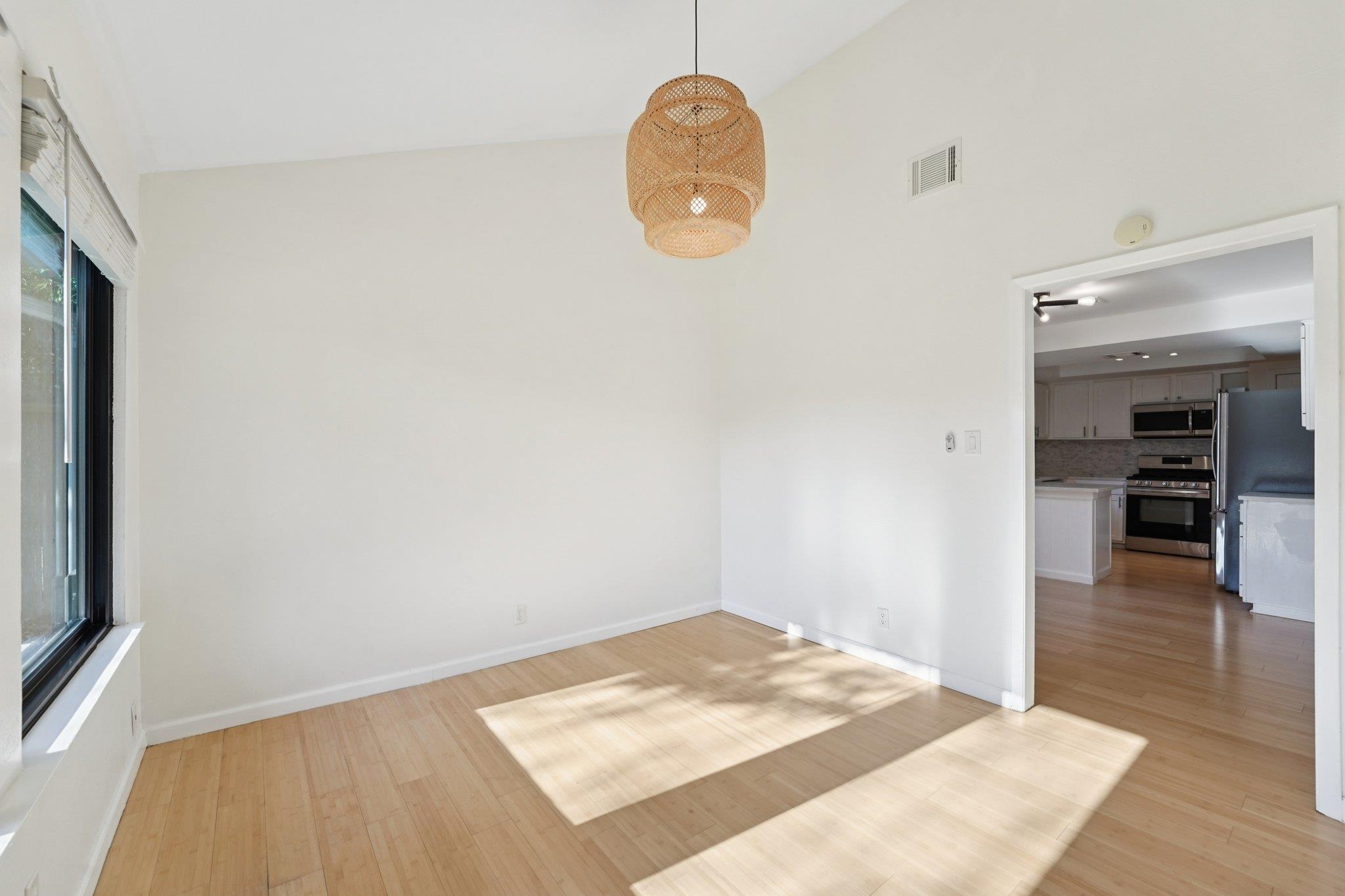 10229 Missel Thrush Dr, Austin, TX 78750