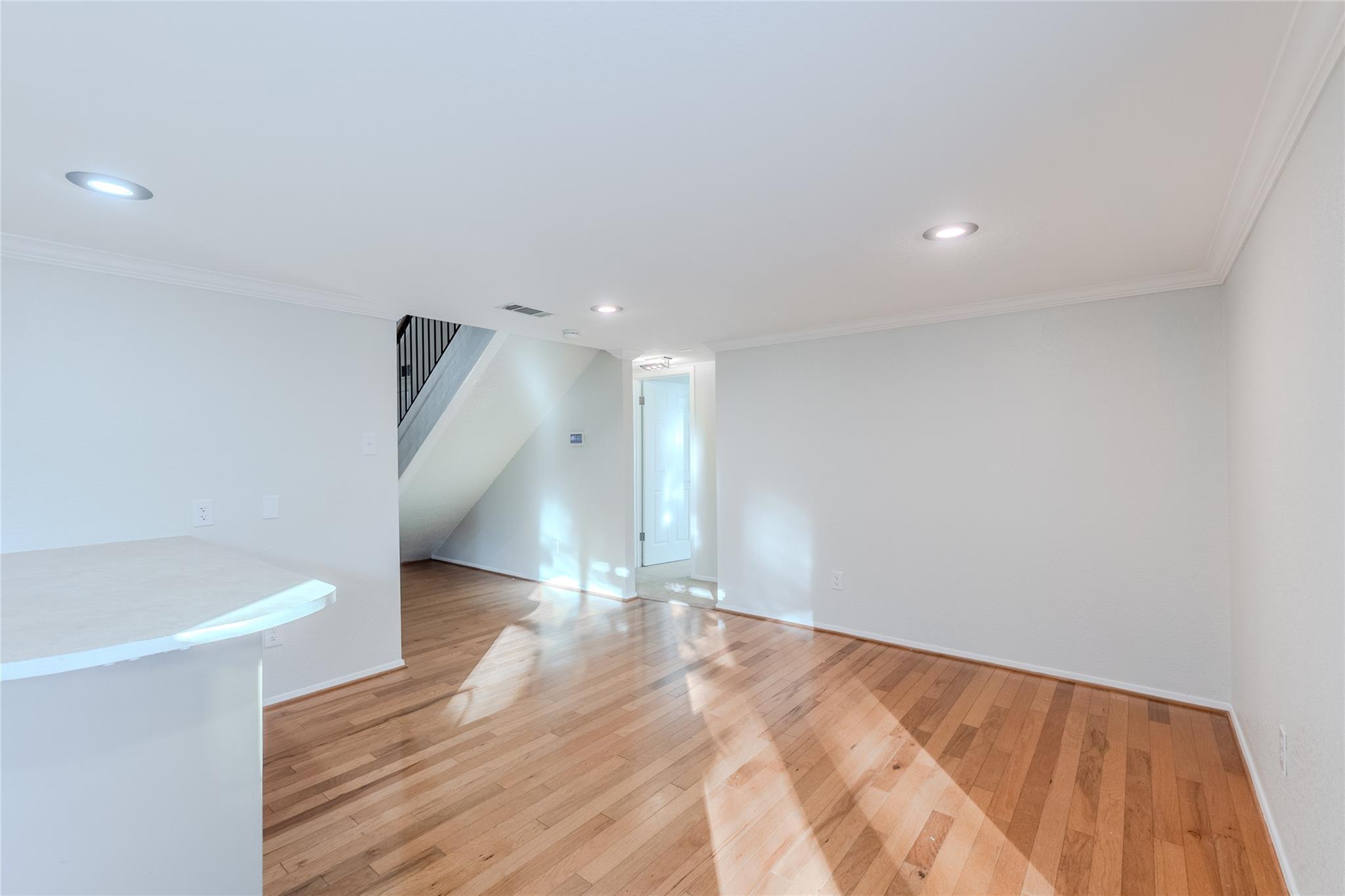 8203 Beaver Brook Ln, Austin, TX 78748