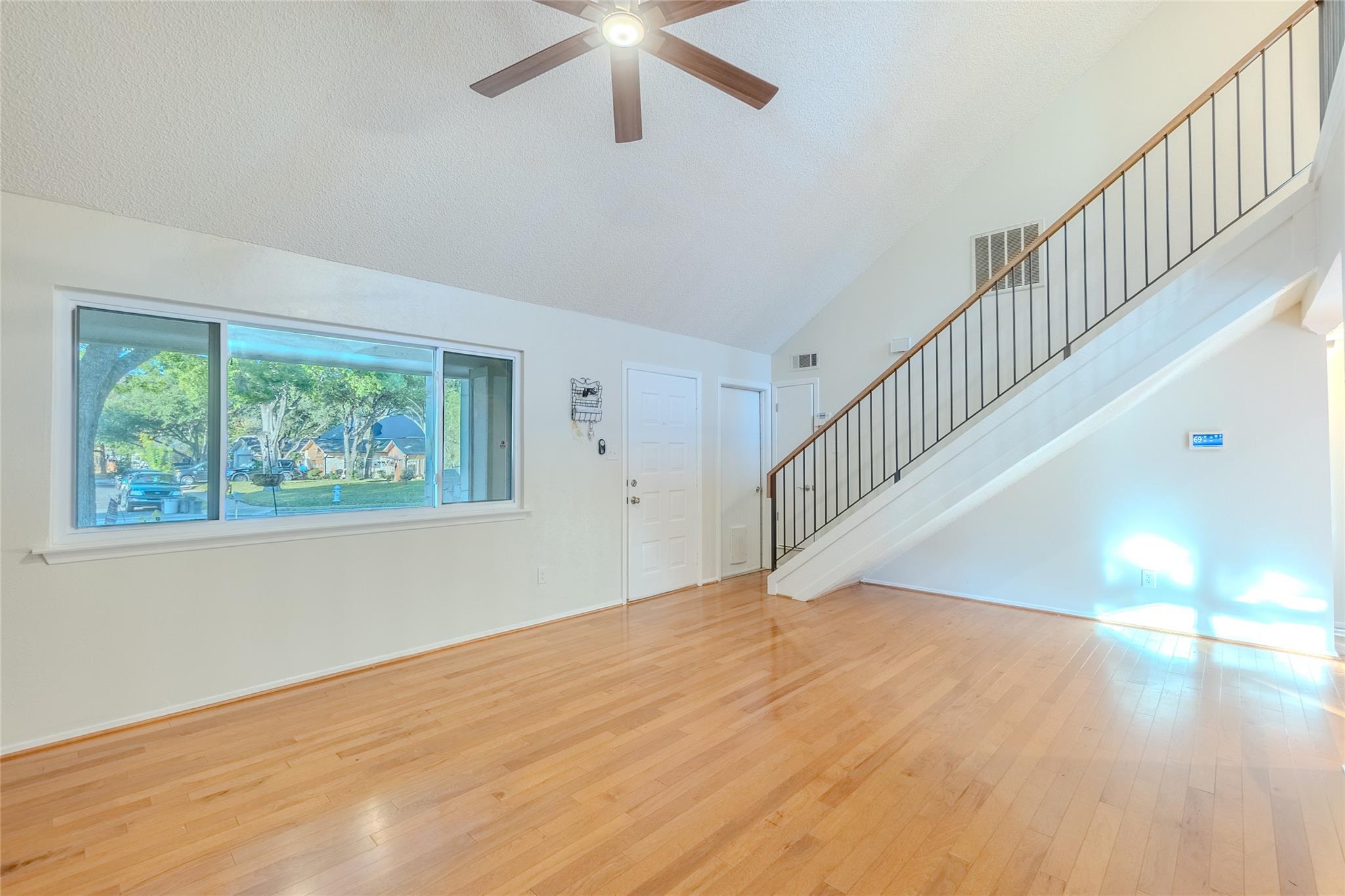 8203 Beaver Brook Ln, Austin, TX 78748