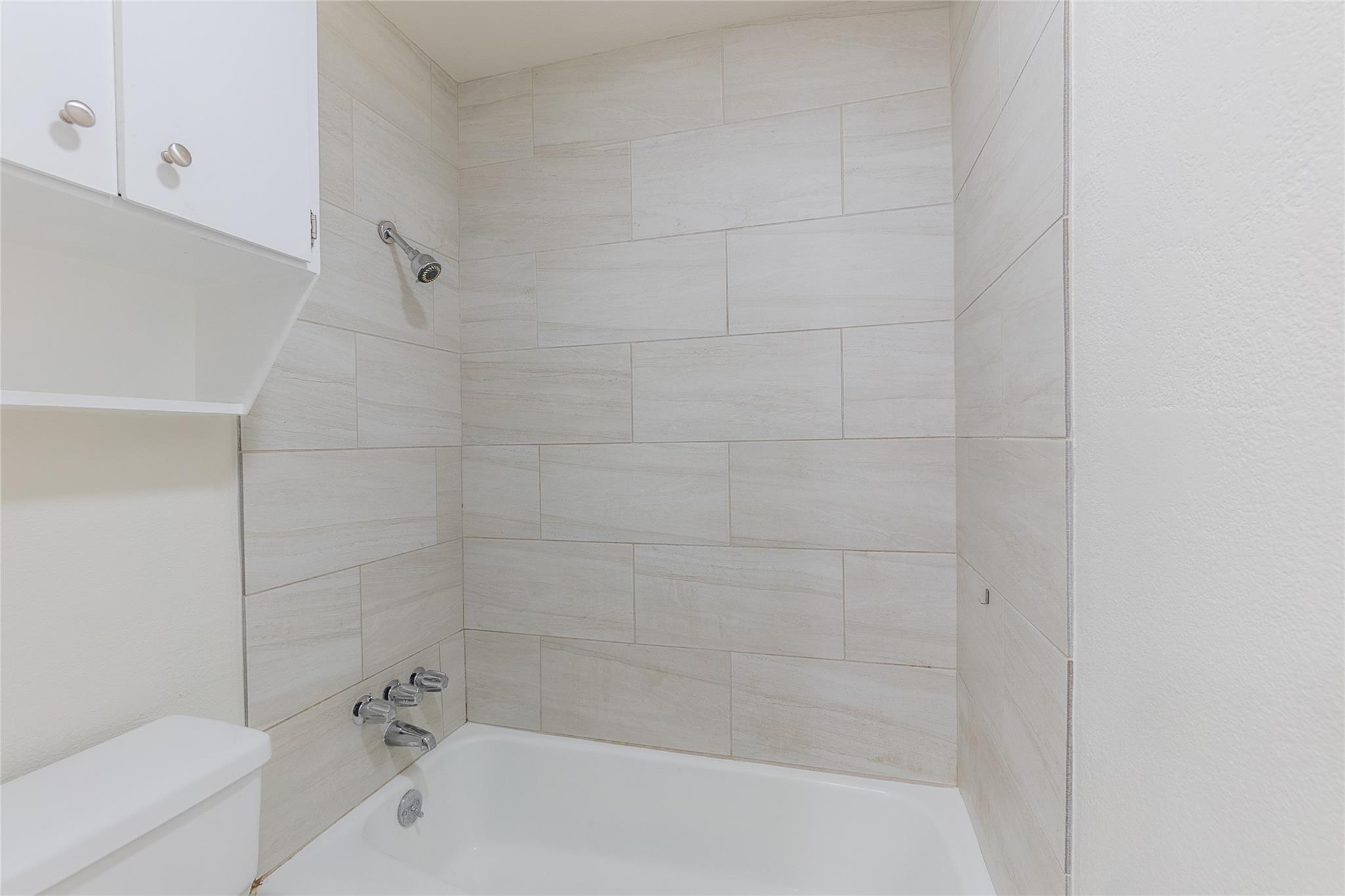 8203 Beaver Brook Ln, Austin, TX 78748