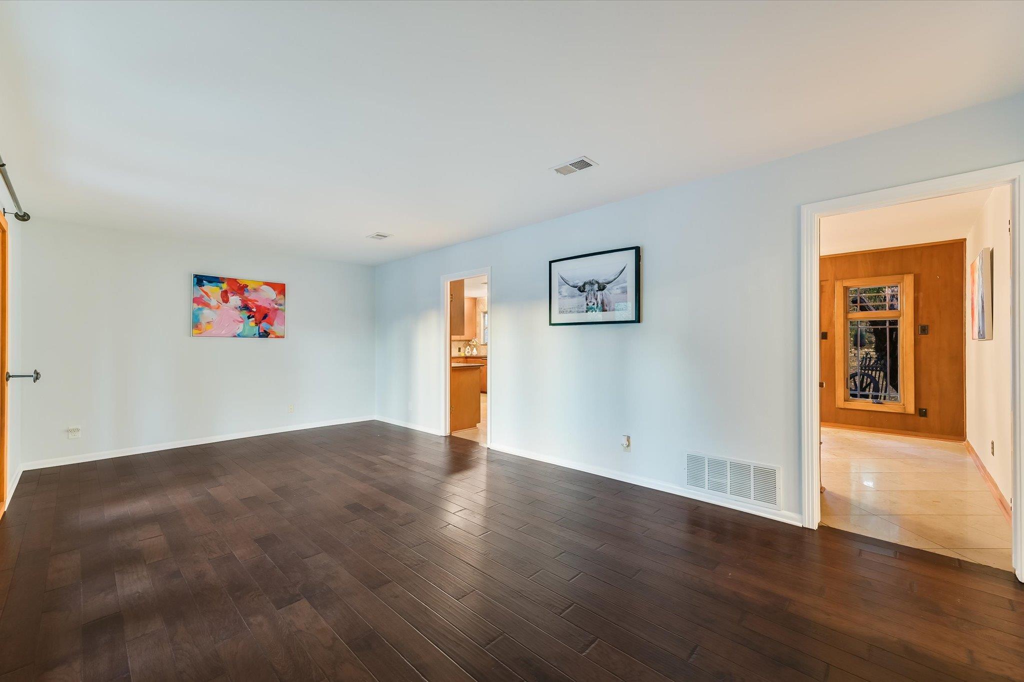 5723 Highland Hills Dr, Austin, TX 78731