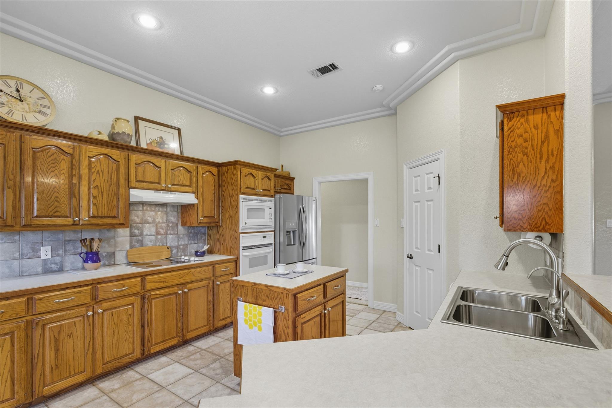 405 Allen Cir, Georgetown, TX 78633