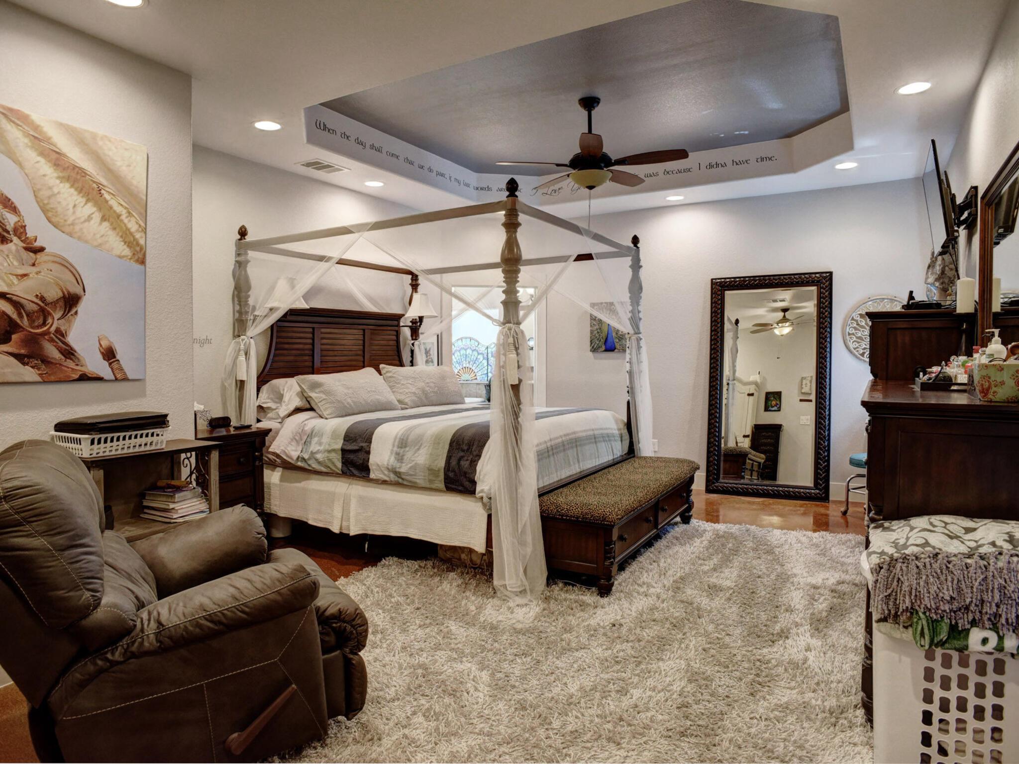 138 Wood Hollow Ct, Bastrop, TX 78602