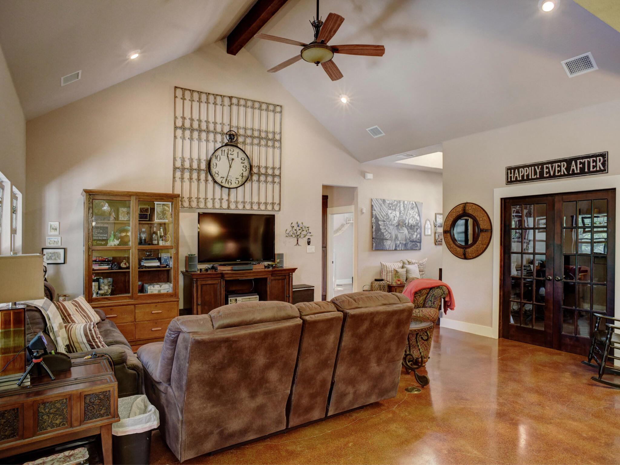 138 Wood Hollow Ct, Bastrop, TX 78602