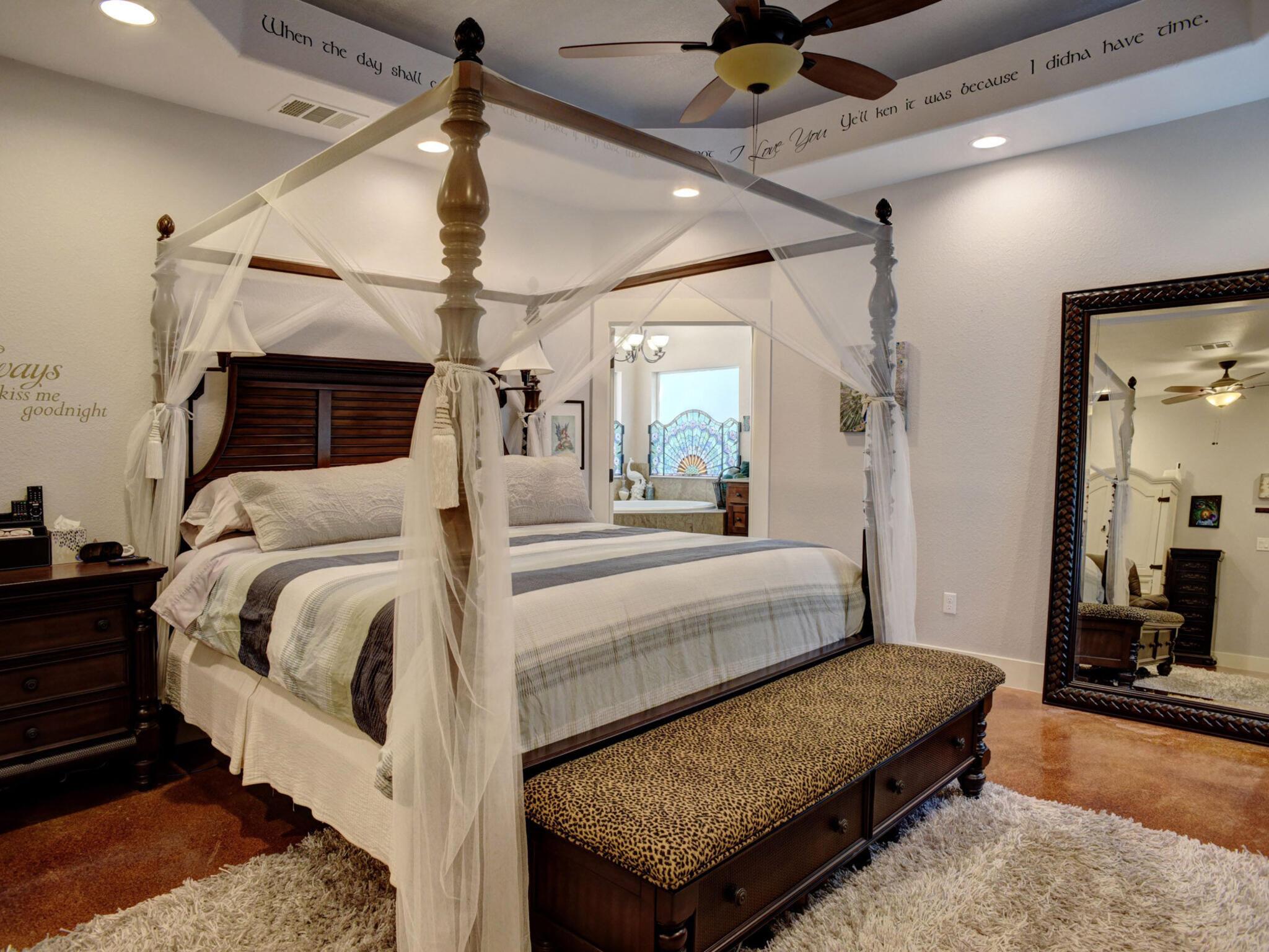 138 Wood Hollow Ct, Bastrop, TX 78602