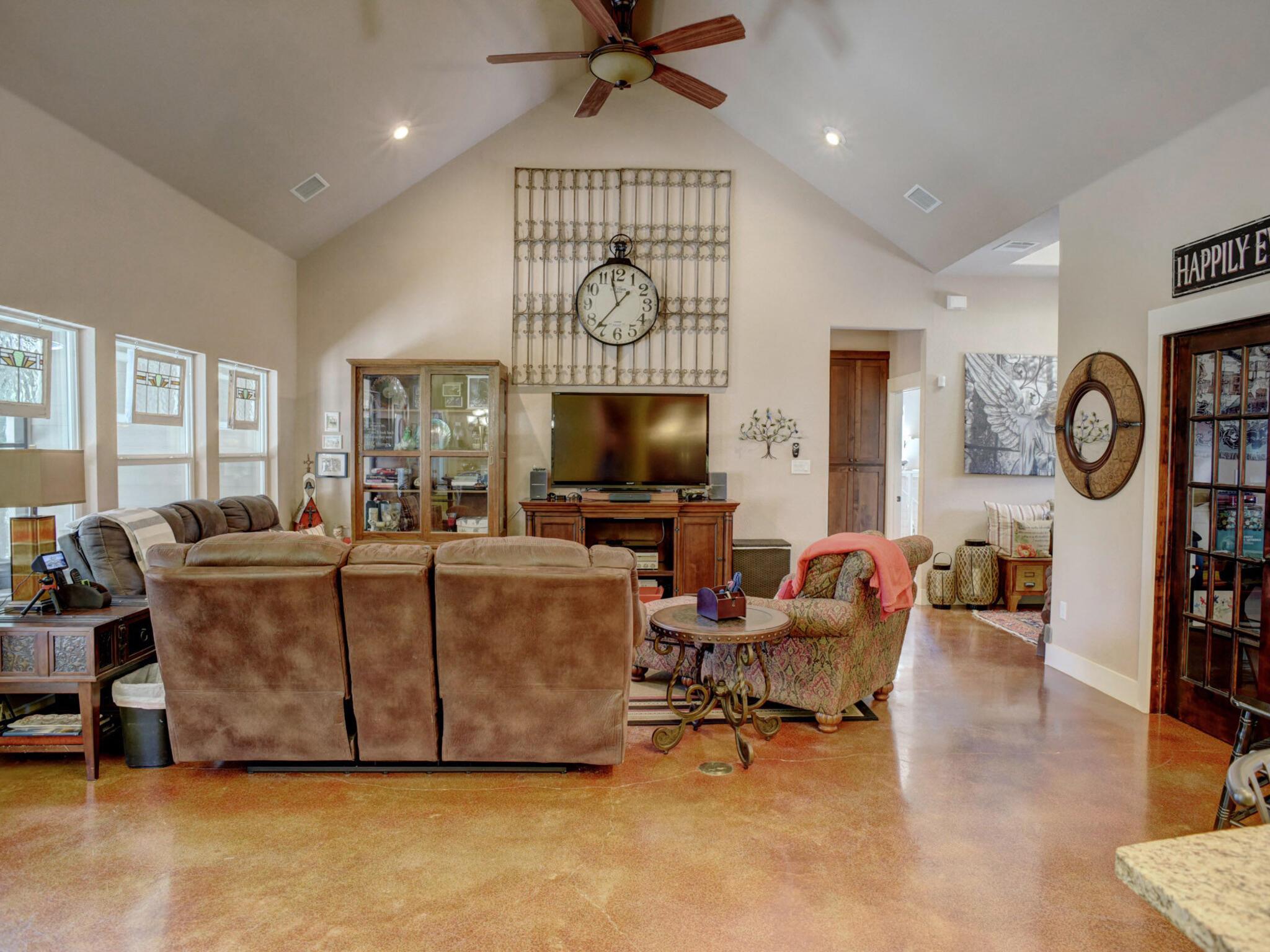 138 Wood Hollow Ct, Bastrop, TX 78602