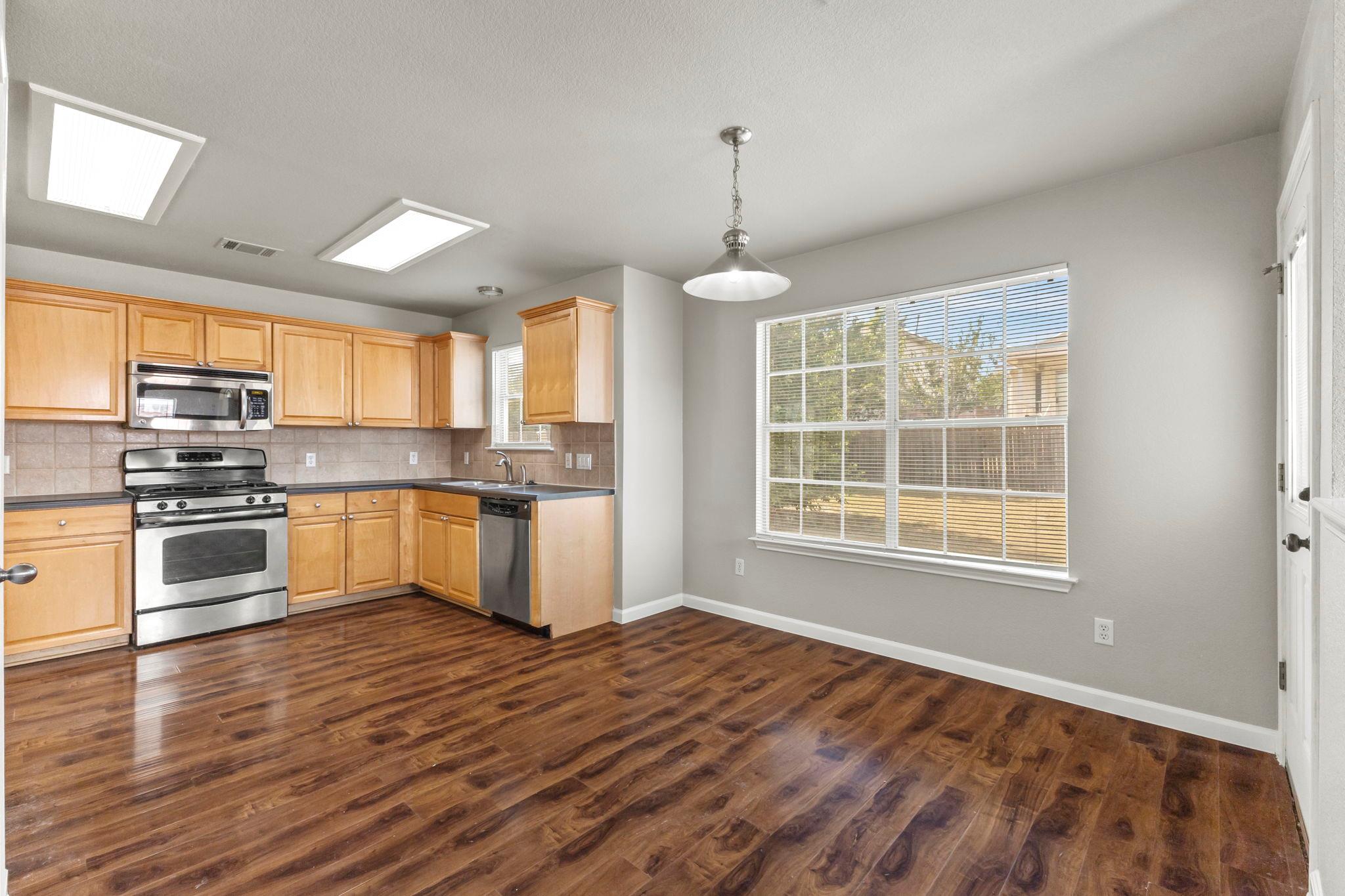 1704 Barilla Mountain Trl, Round Rock, TX 78664