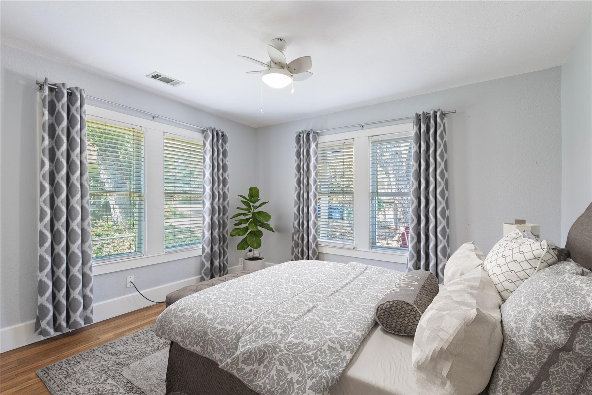 4709 Red River St, Austin, TX 78751