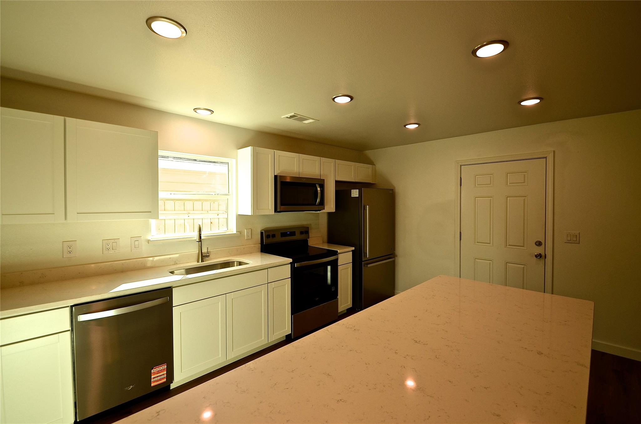 1517 Navajoe Trl, Kingsland, TX 78639