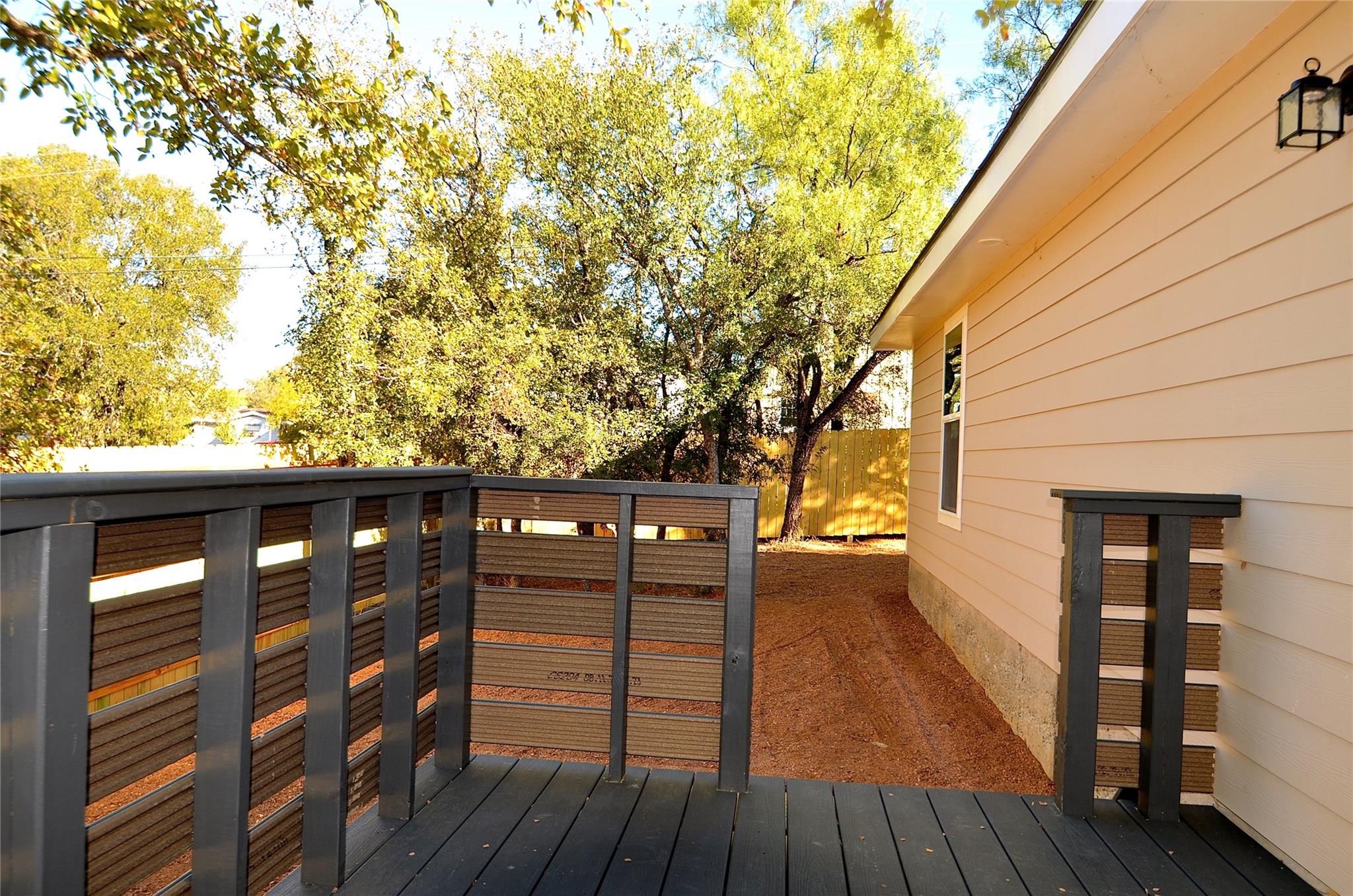 1517 Navajoe Trl, Kingsland, TX 78639