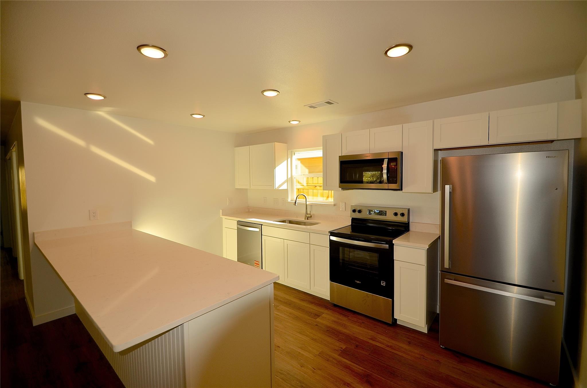 1517 Navajoe Trl, Kingsland, TX 78639