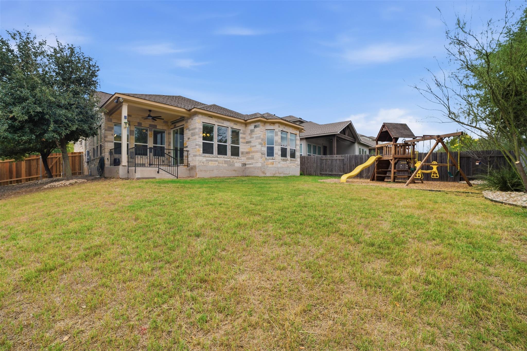 5200 Cornflower Dr, Austin, TX 78739