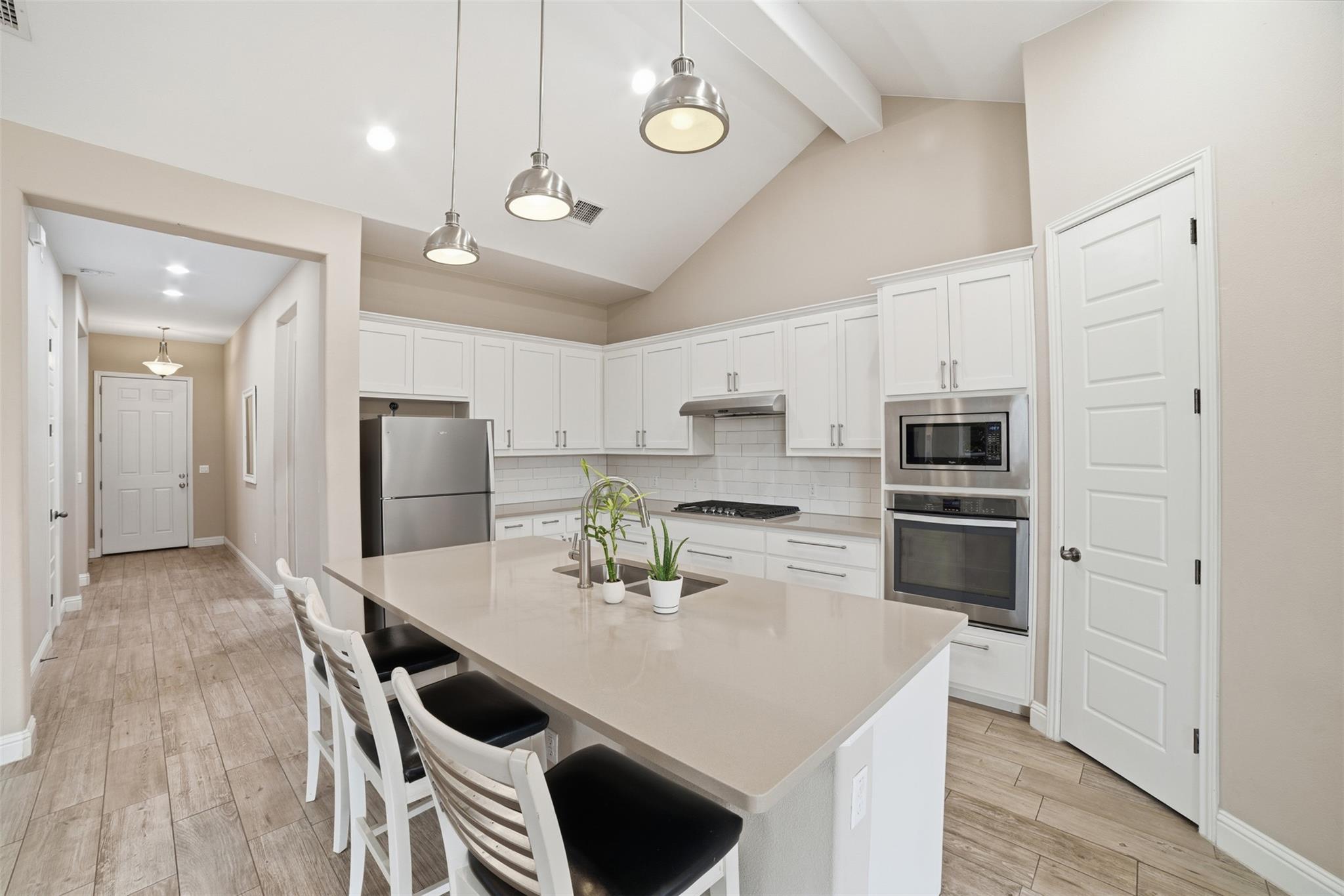 5200 Cornflower Dr, Austin, TX 78739