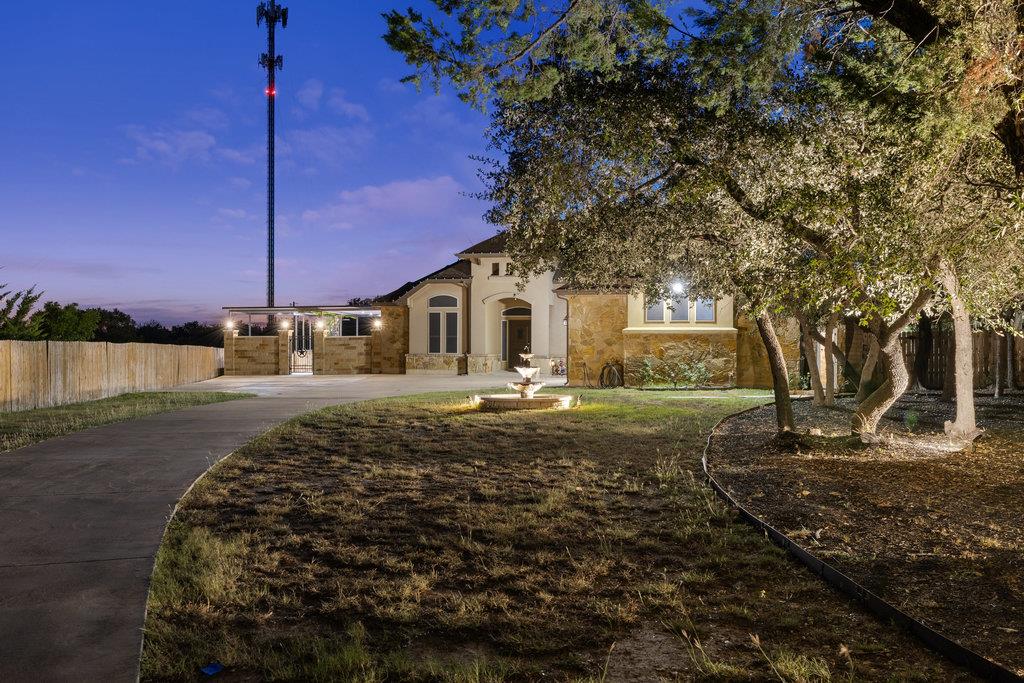 321 Sarahs Ln, Liberty Hill, TX 78642