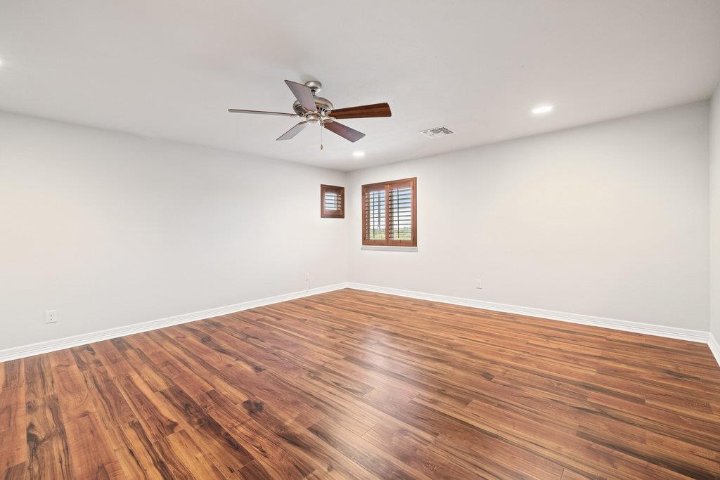 321 Sarahs Ln, Liberty Hill, TX 78642