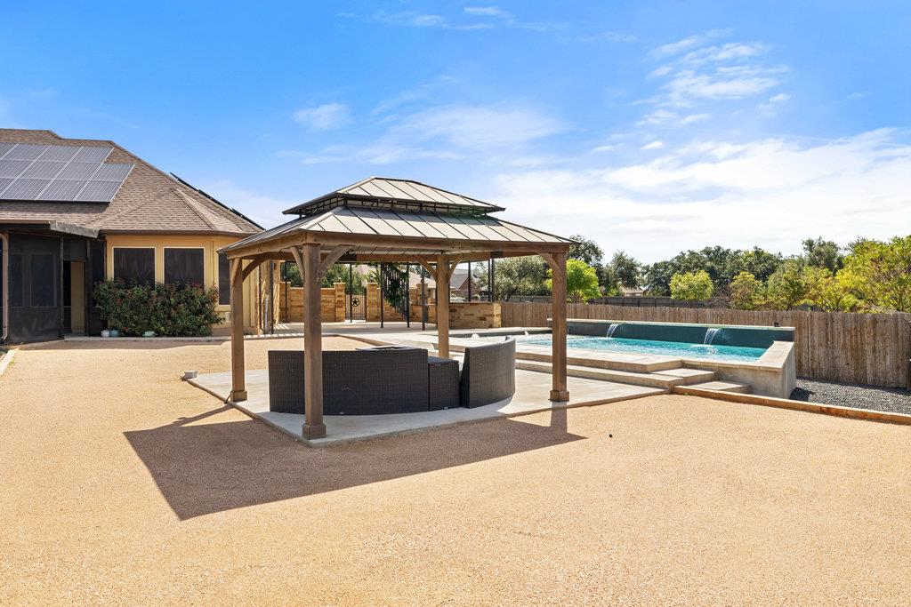 321 Sarahs Ln, Liberty Hill, TX 78642